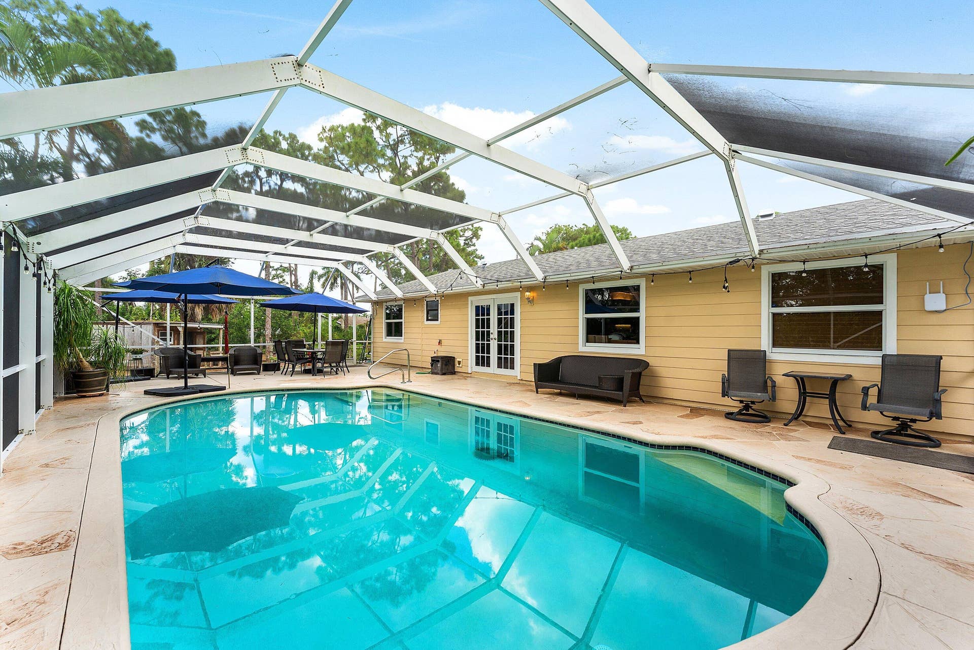 011-1294666thStreetNorth-WestPalmBeach-F