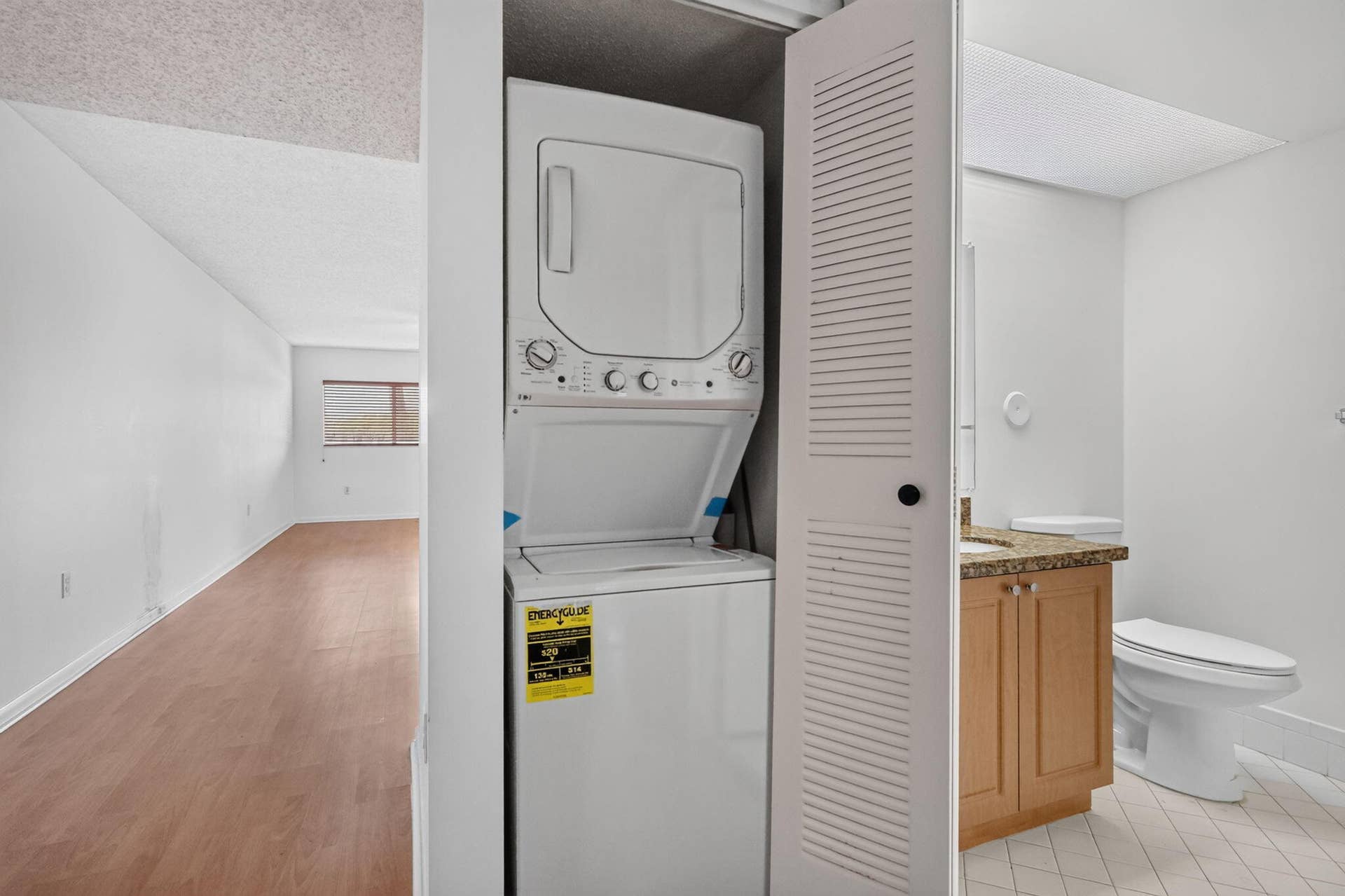 IN UNIT- WASHER/DRYER