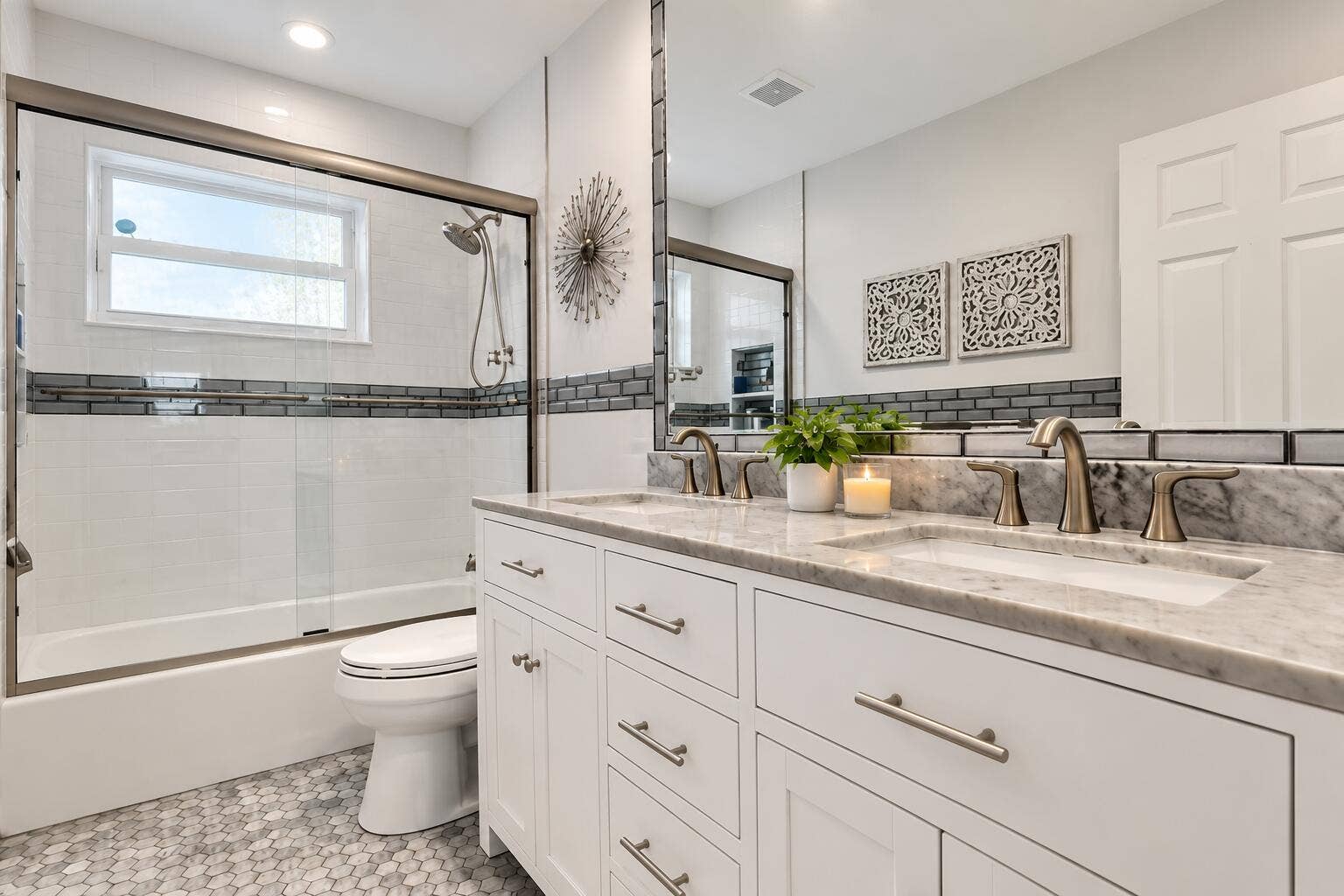 2ND BATHROOM