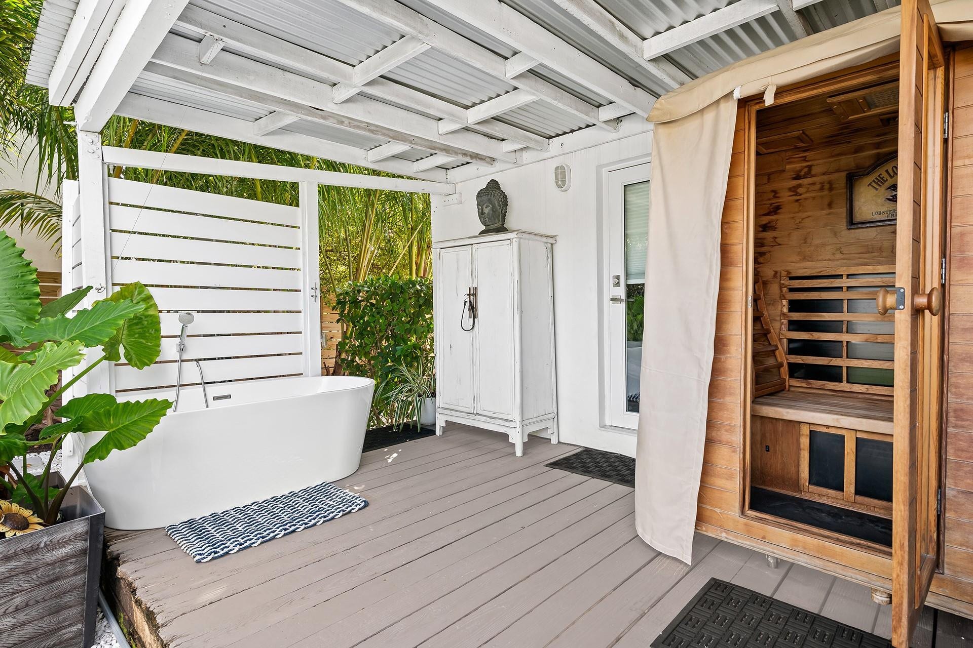 Infrared Dry Sauna