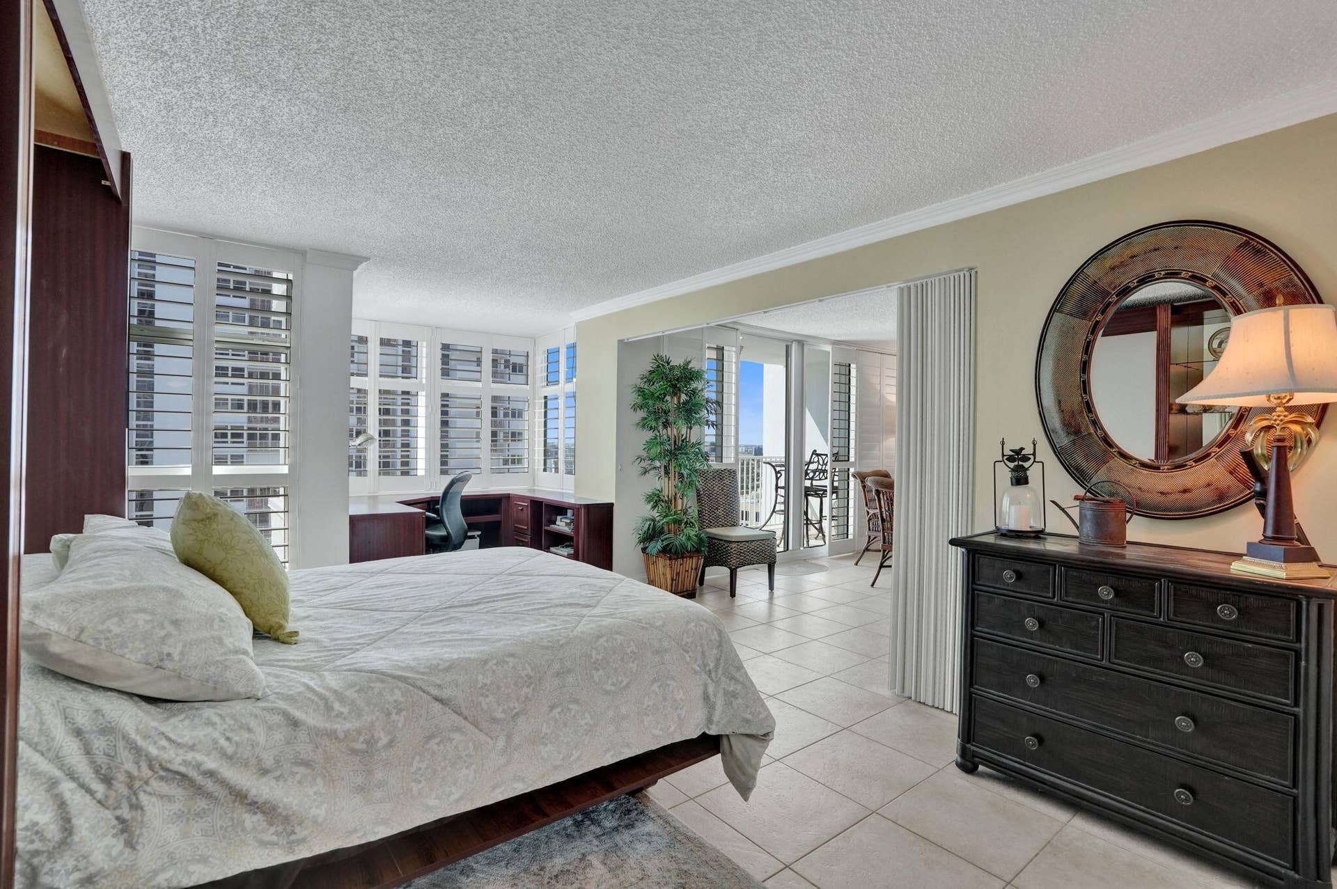 2nd bedroom with views