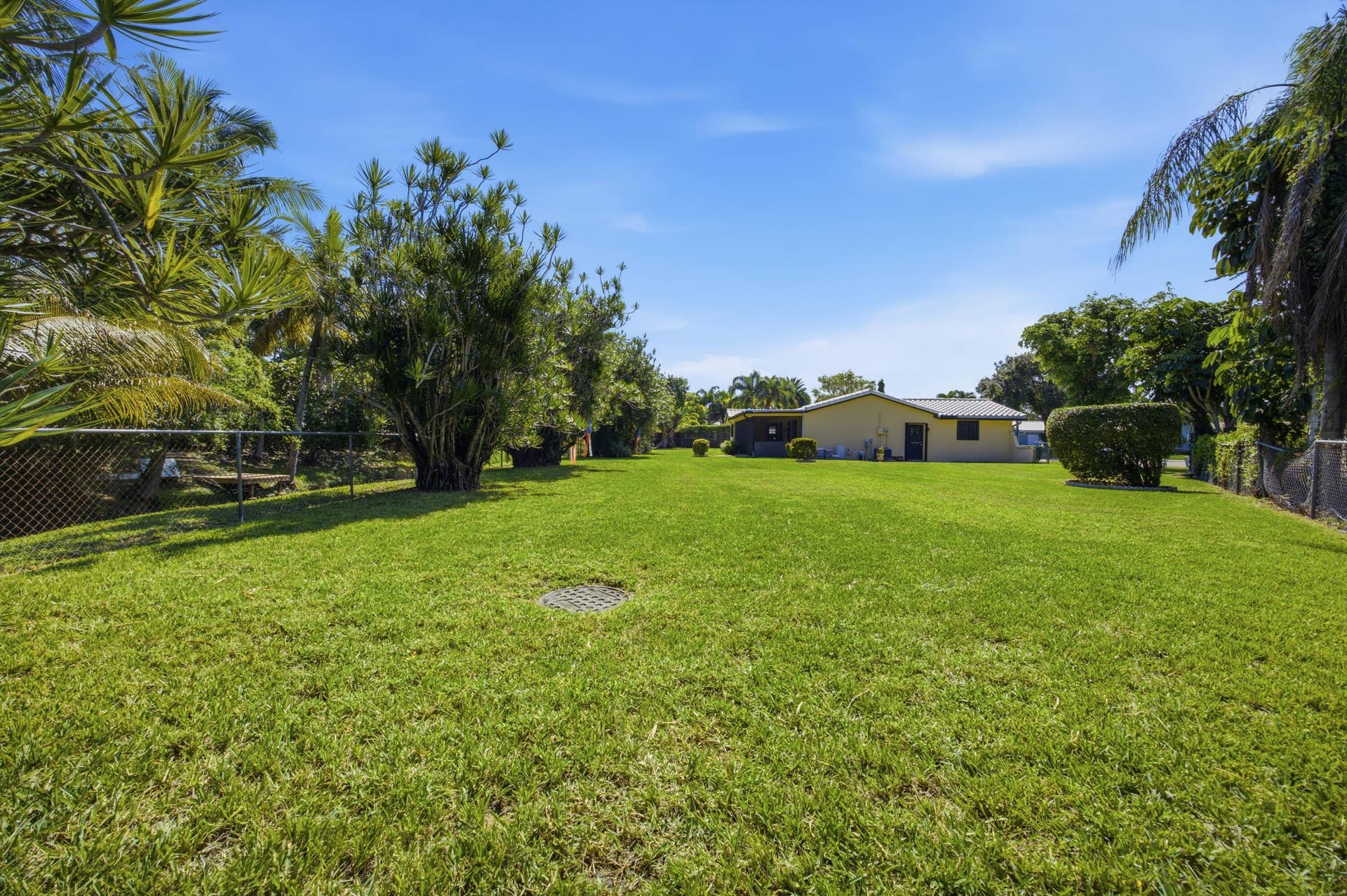 1900 NW 43RD Street, Oakland Park, FL 33309 34-IMG_3594