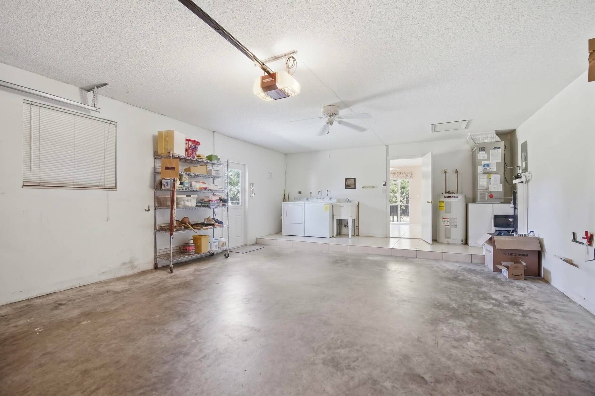 1900 NW 43RD Street, Oakland Park, FL 33309 25-IMG_0077