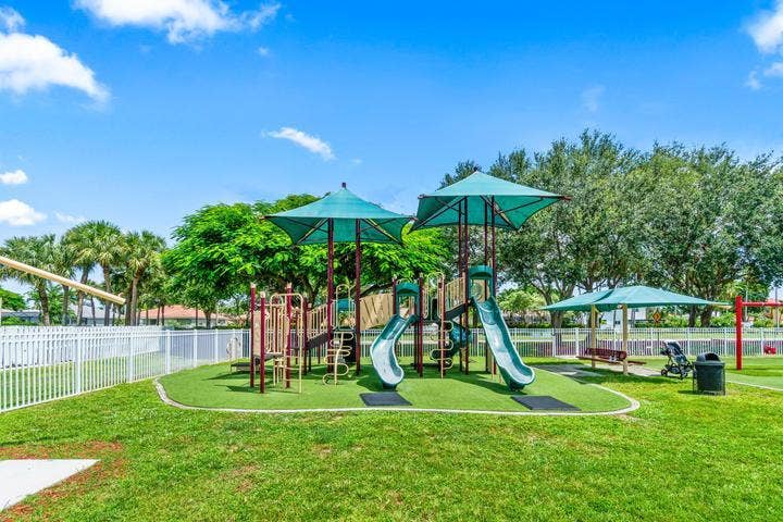 6308 Shadow Tree Lane, Lake Worth, FL 33463 tot lot