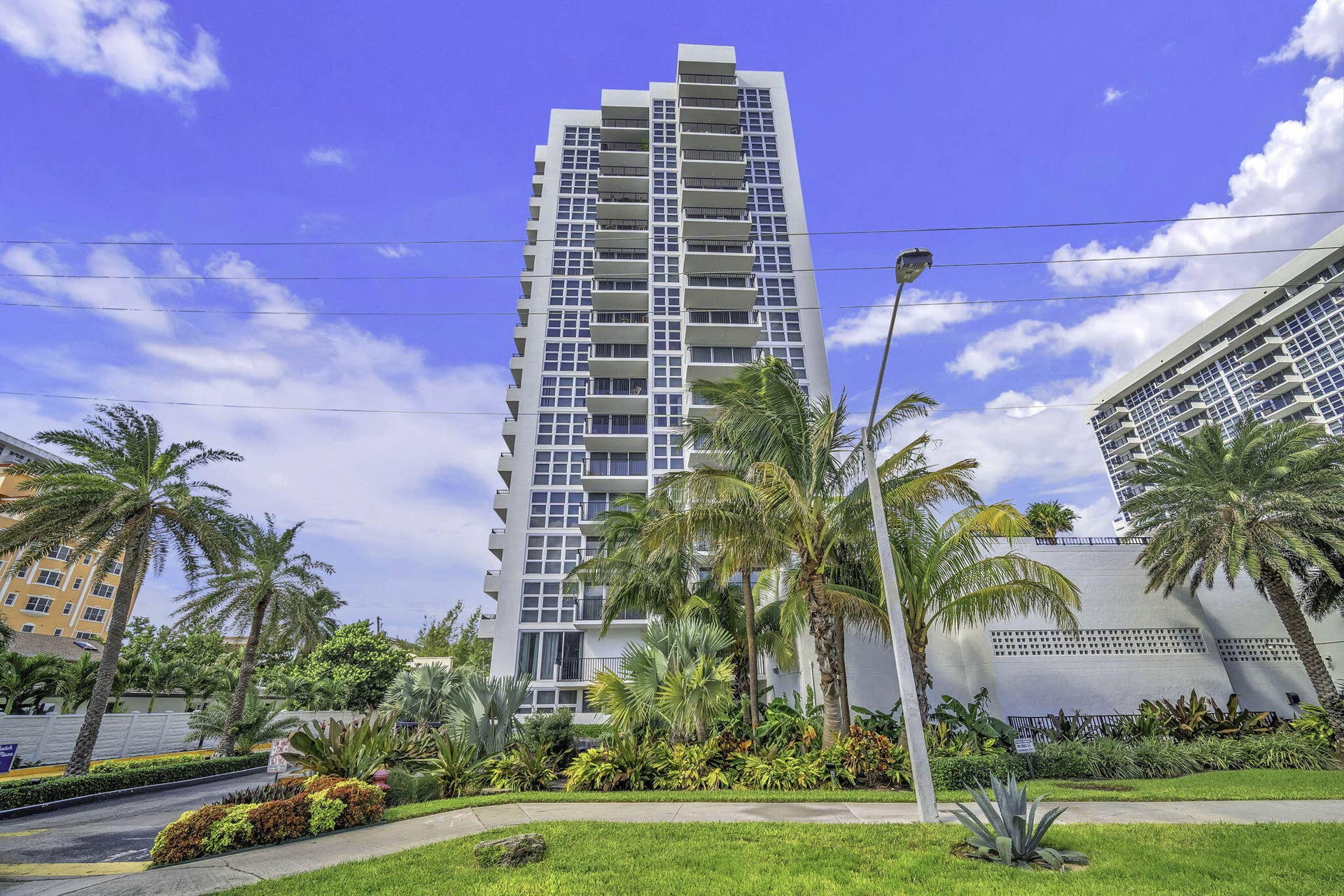 525 N Ocean Blvd