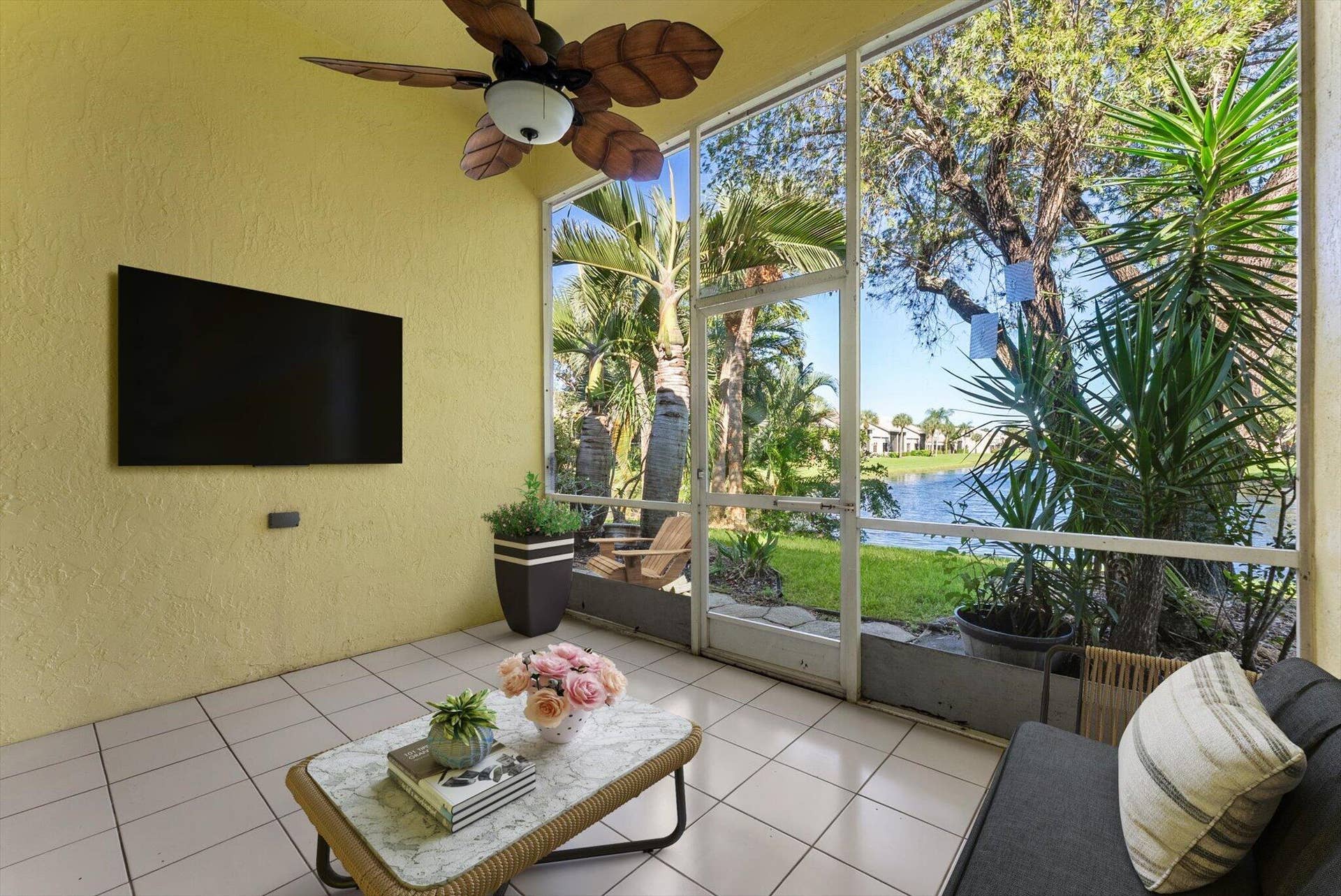 5375 Monterey Circle, #D, Delray Beach, FL 33484 45-17 - Covered patio_final
