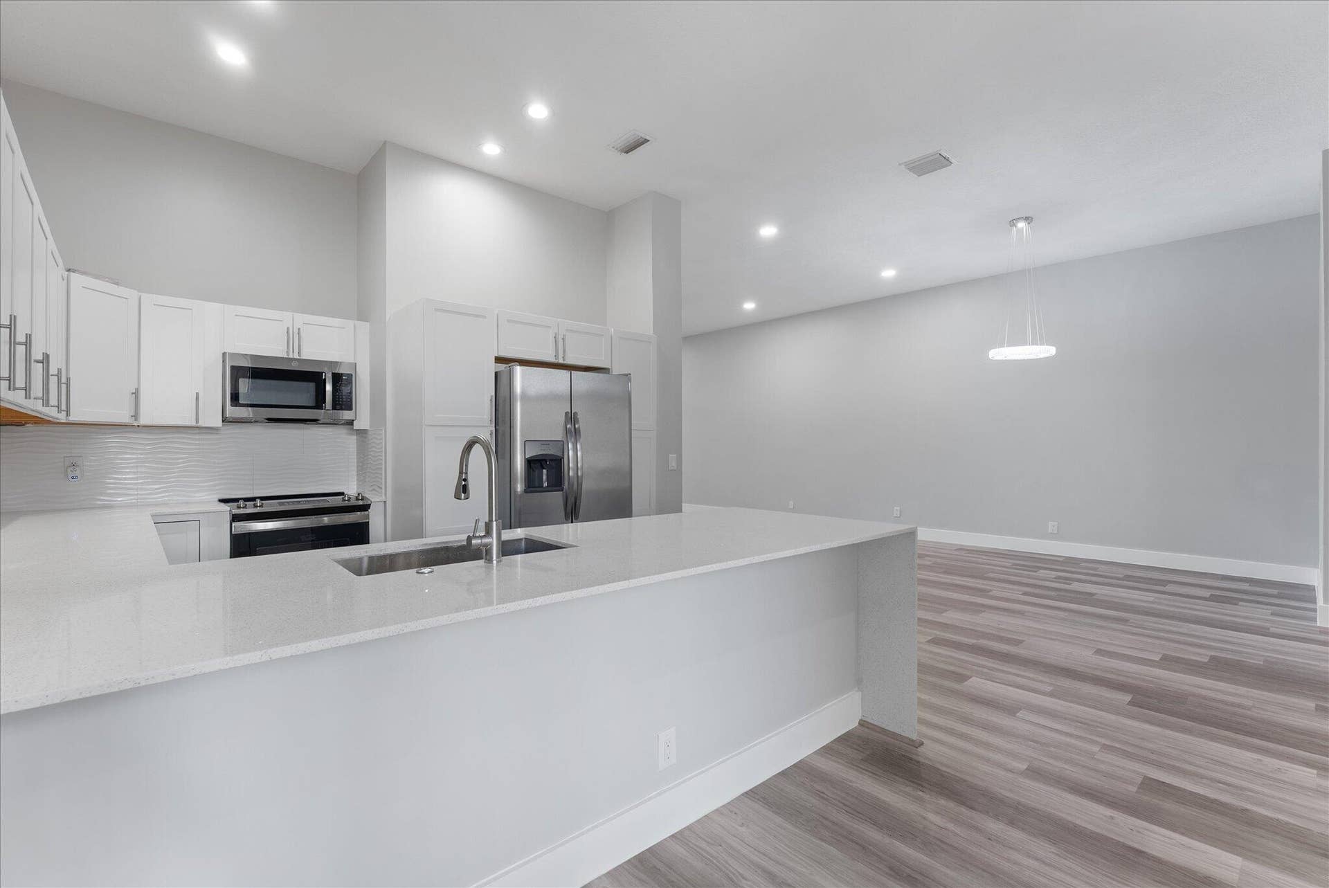 5375 Monterey Circle, #D, Delray Beach, FL 33484 12-12