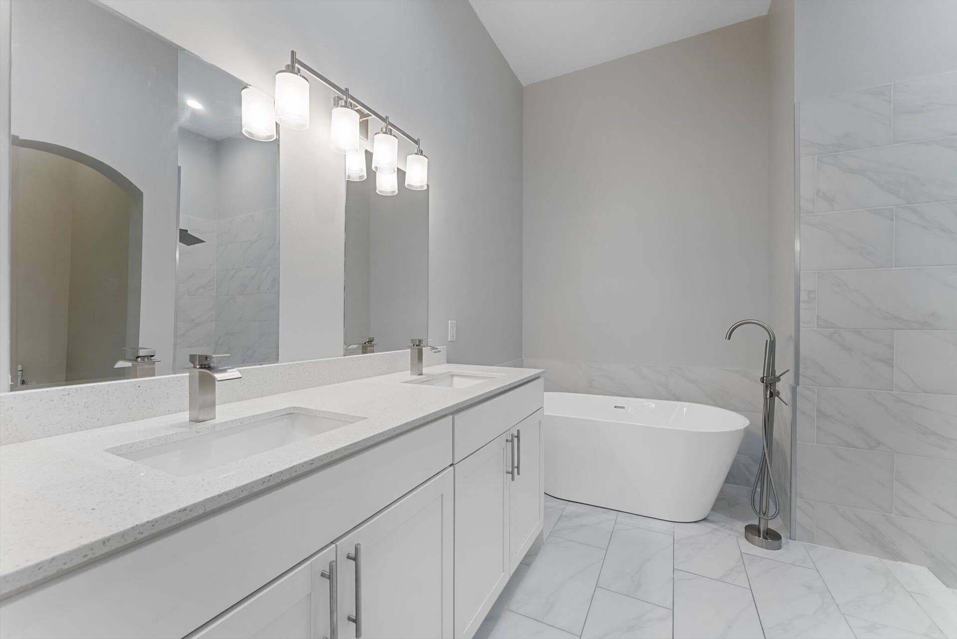 5375 Monterey Circle, #D, Delray Beach, FL 33484 24-24