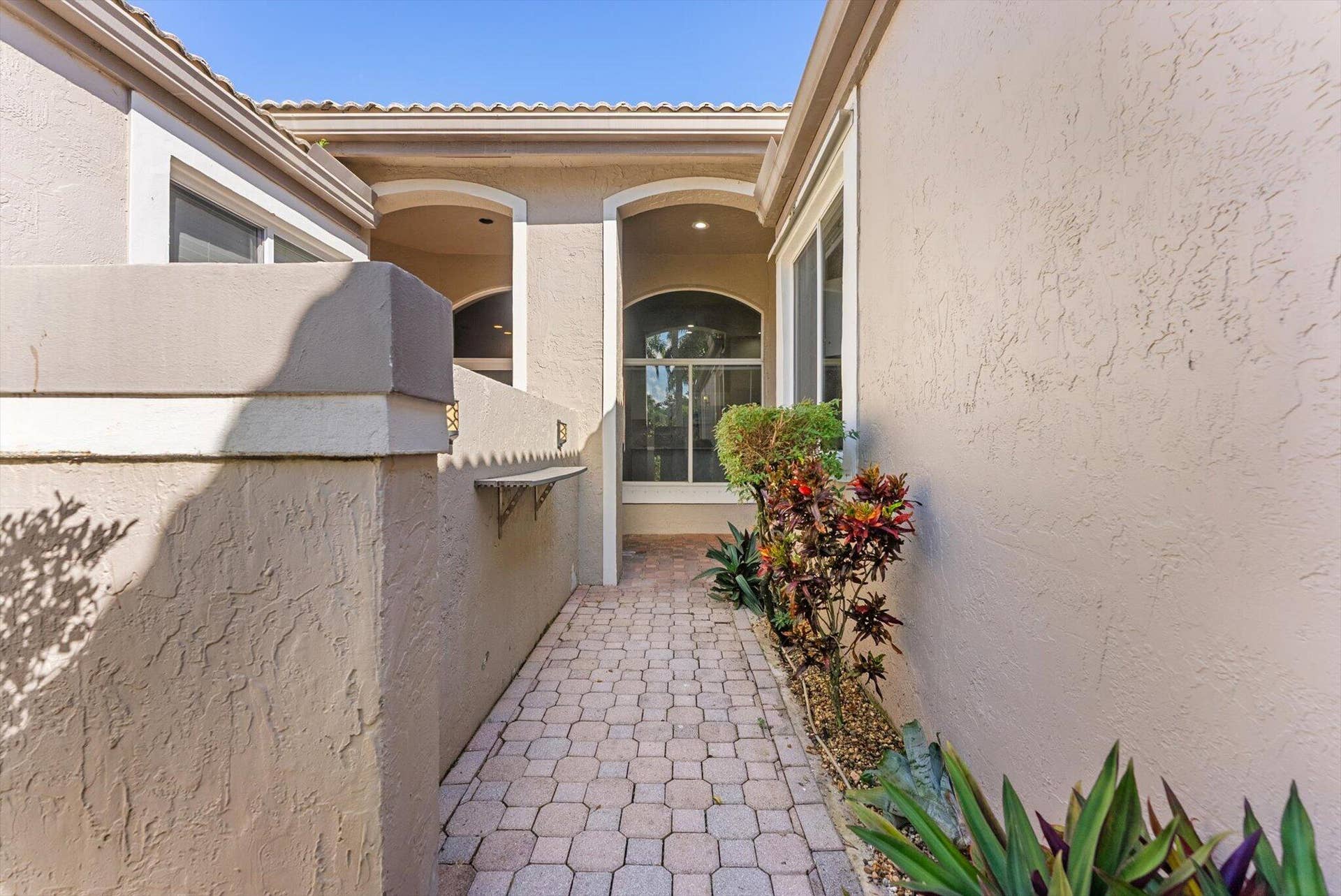 5375 Monterey Circle, #D, Delray Beach, FL 33484 05-5