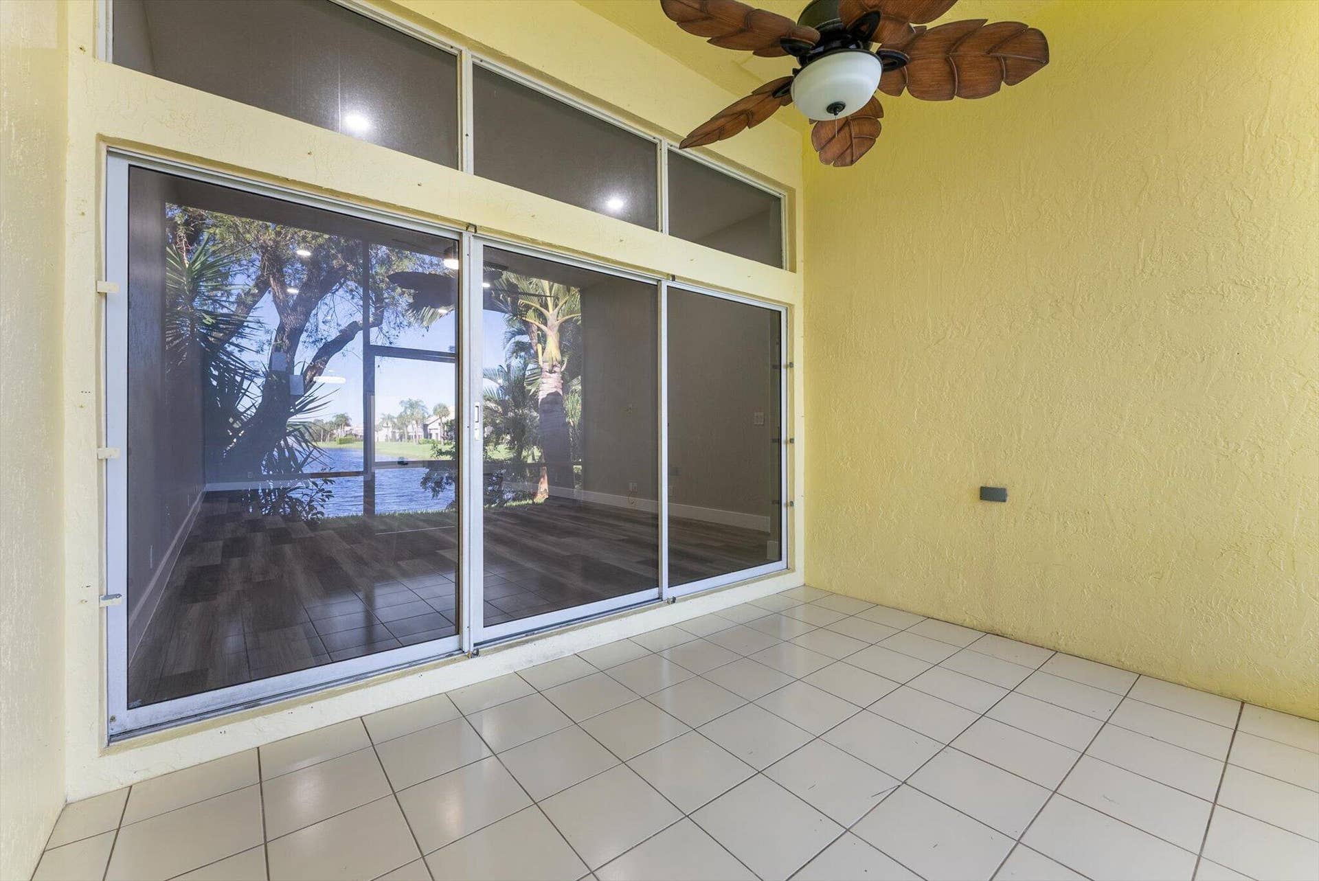 5375 Monterey Circle, #D, Delray Beach, FL 33484 19-19