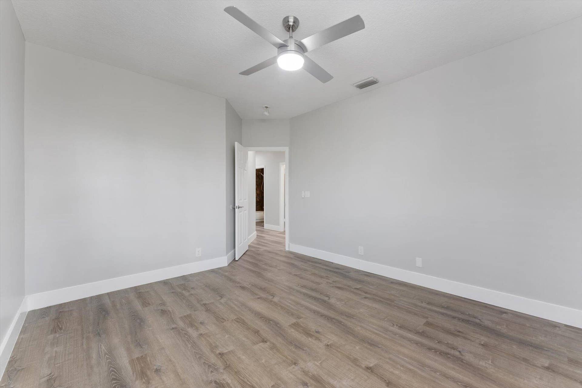 5375 Monterey Circle, #D, Delray Beach, FL 33484 30-30