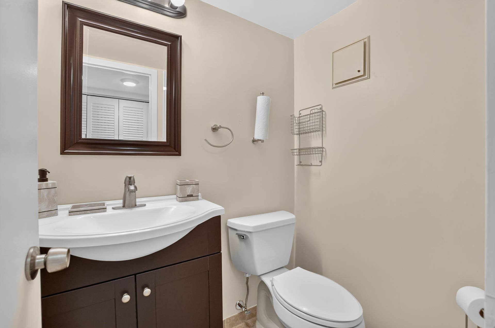 233 BRIGHTON F, #233, Boca Raton, FL 33434 half bath