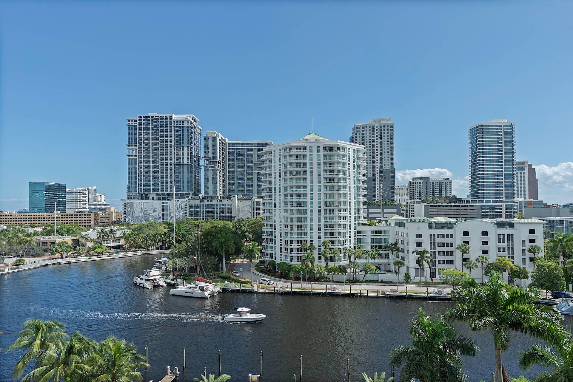 610 W Las Olas Blvd - # 413 - 25