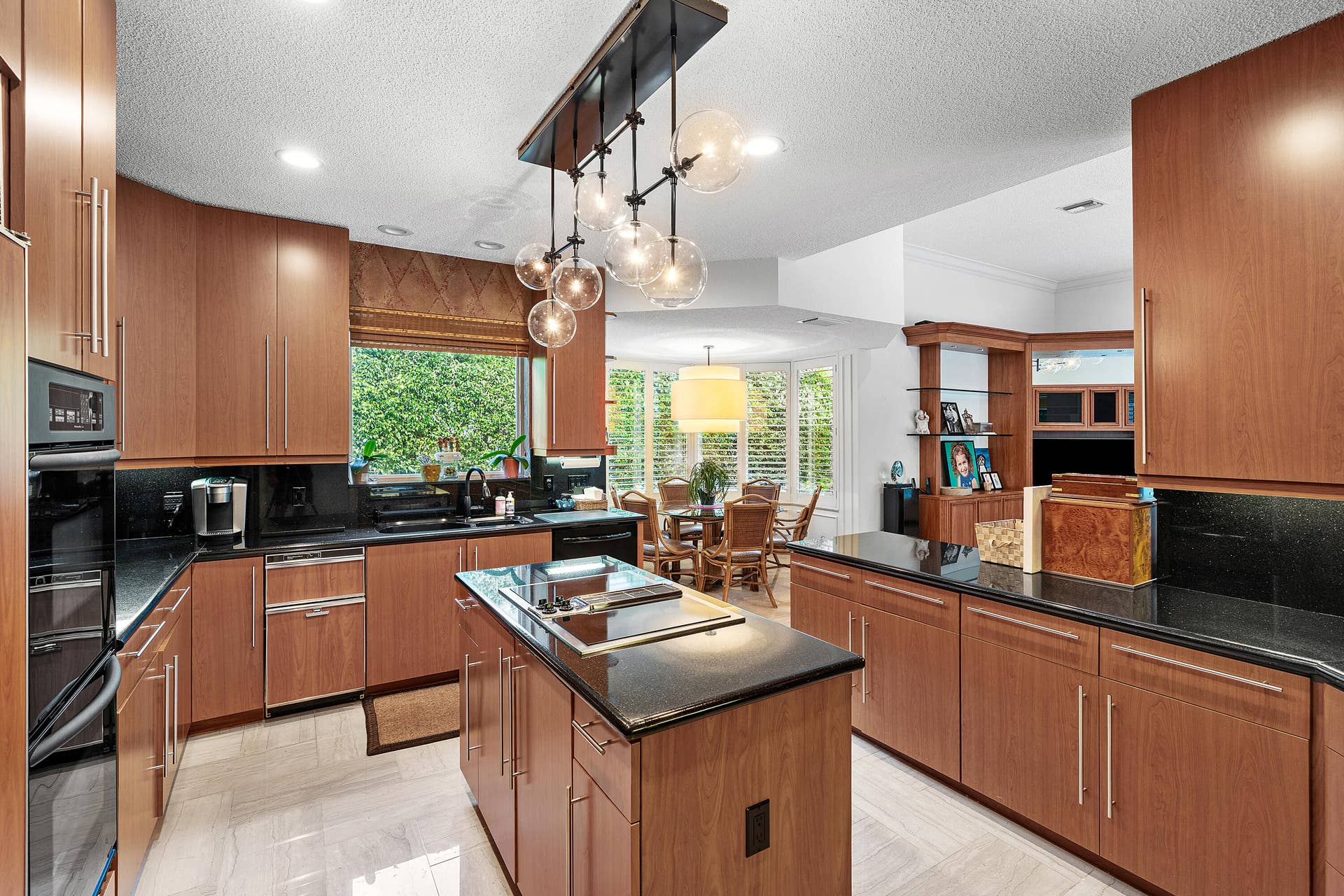 7235 QUEENFERRY Circle, Boca Raton, FL 33496 Kitchen
