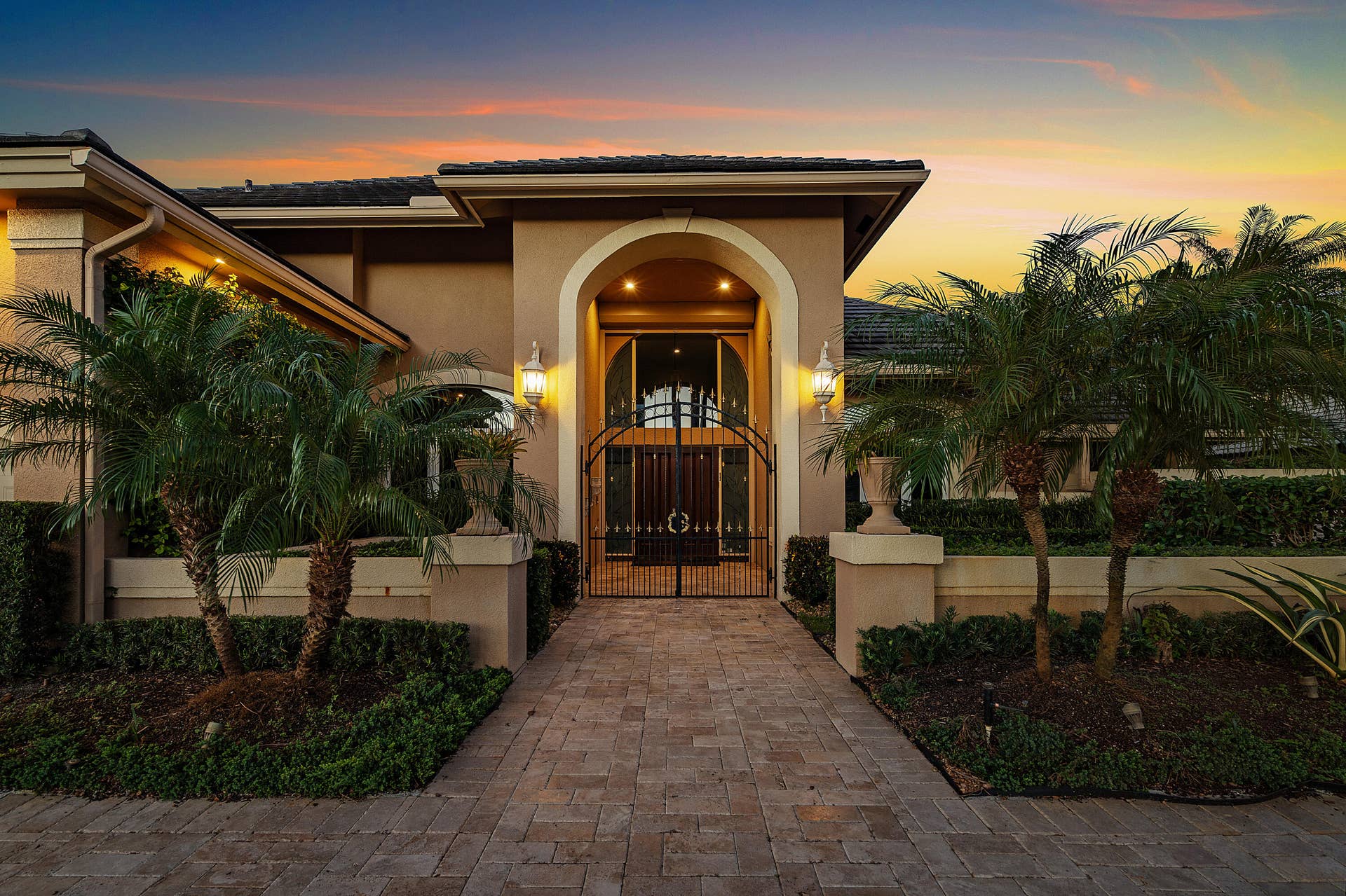 7235 QUEENFERRY Circle, Boca Raton, FL 33496 Front Entrance - Twilight