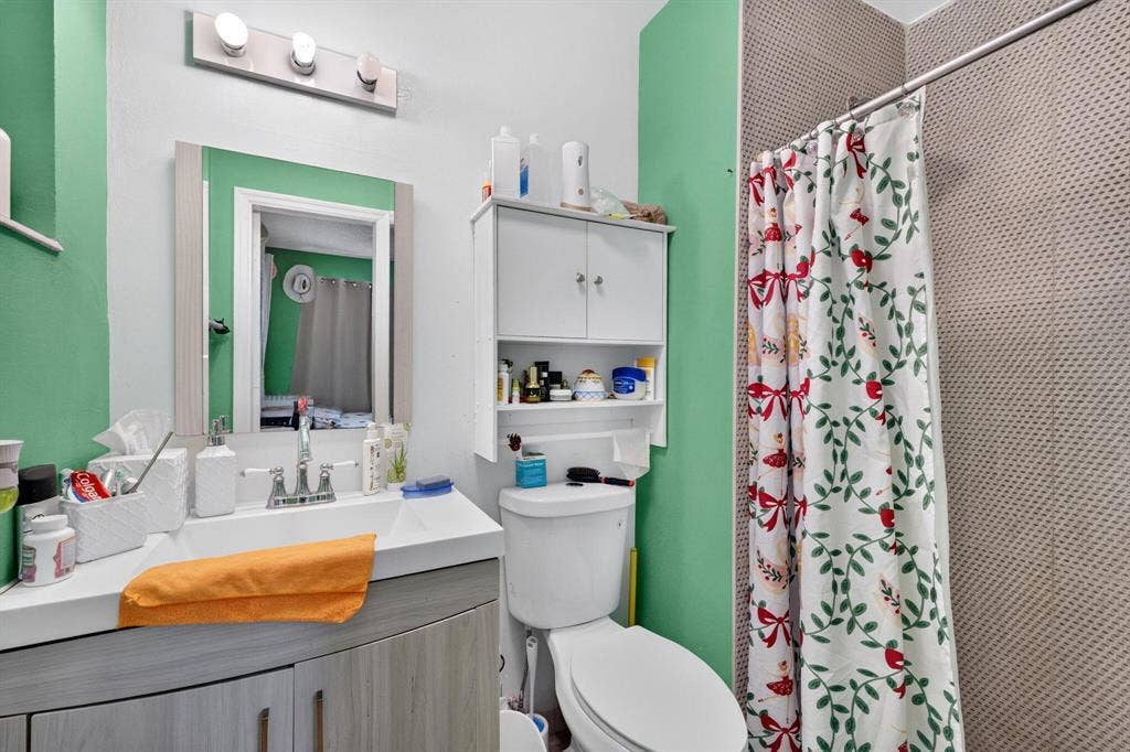 2420 SW 18TH Terrace, #1, Fort Lauderdale, FL 33315 GetMedia (2)