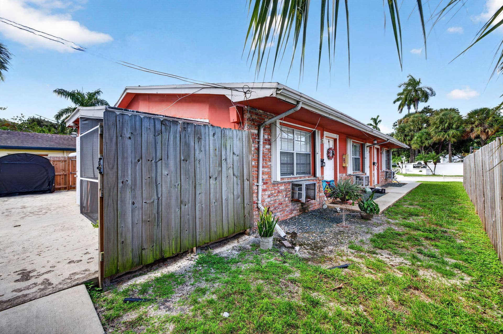 2420 SW 18TH Terrace, #1, Fort Lauderdale, FL 33315 22-web-or-mls-699A6146