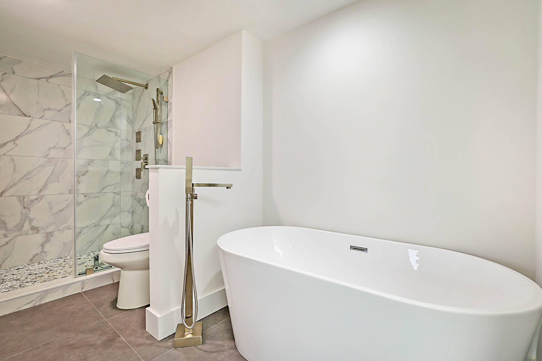 3400 N Ocean Unit 1005-27