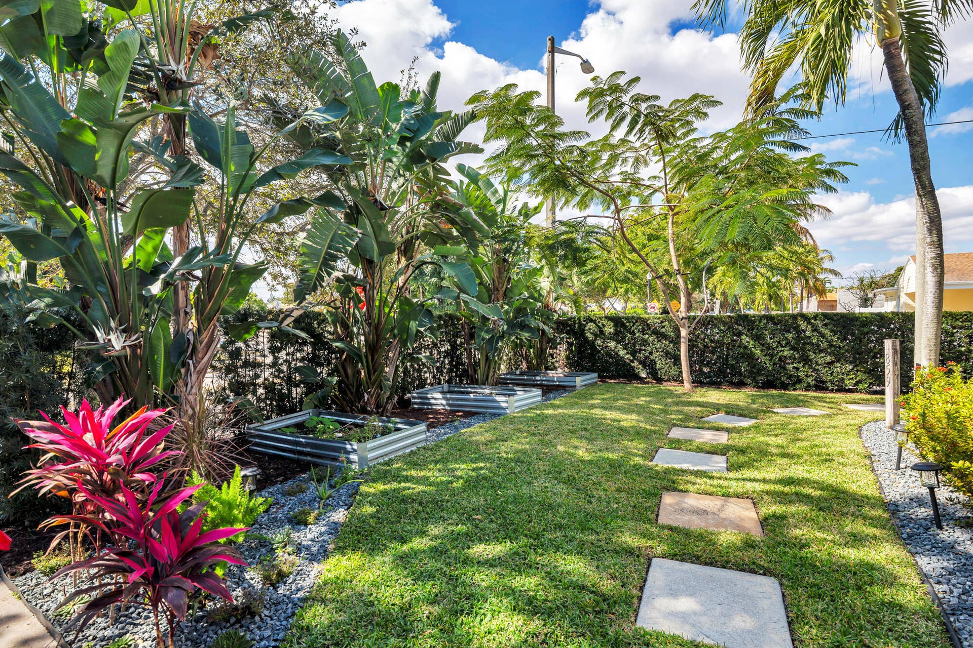 859 Sunset Road, West Palm Beach, FL 33401 low-6