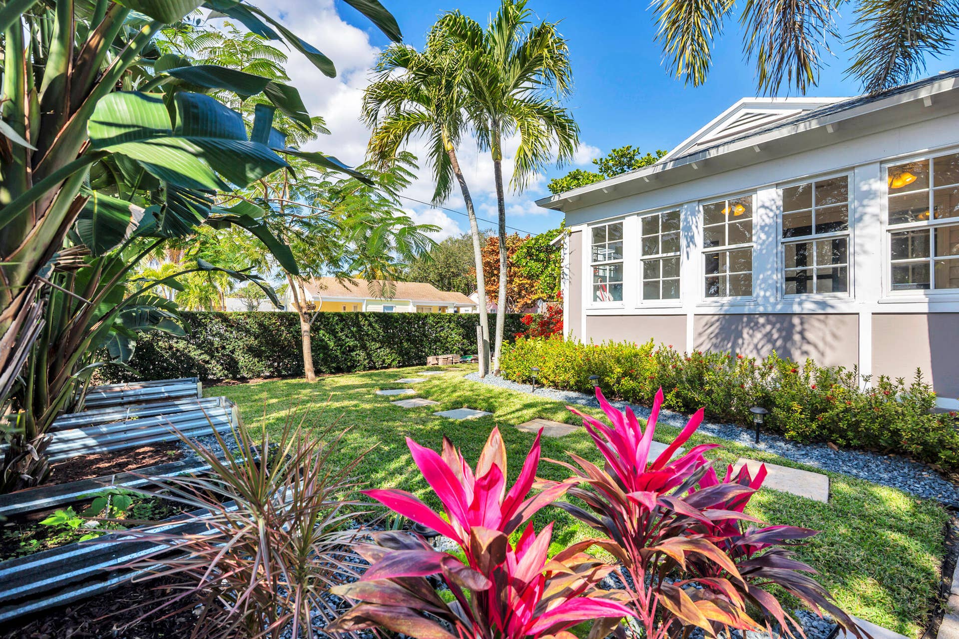 859 Sunset Road, West Palm Beach, FL 33401 low-4