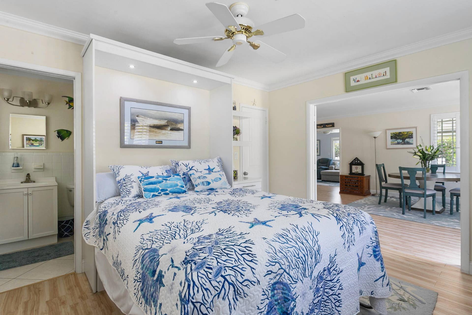2607 SE 21ST Street, Fort Lauderdale, FL 33316 Spacious Guest Bedroom with en suite bathroom, walk in closet and desk/home office area.