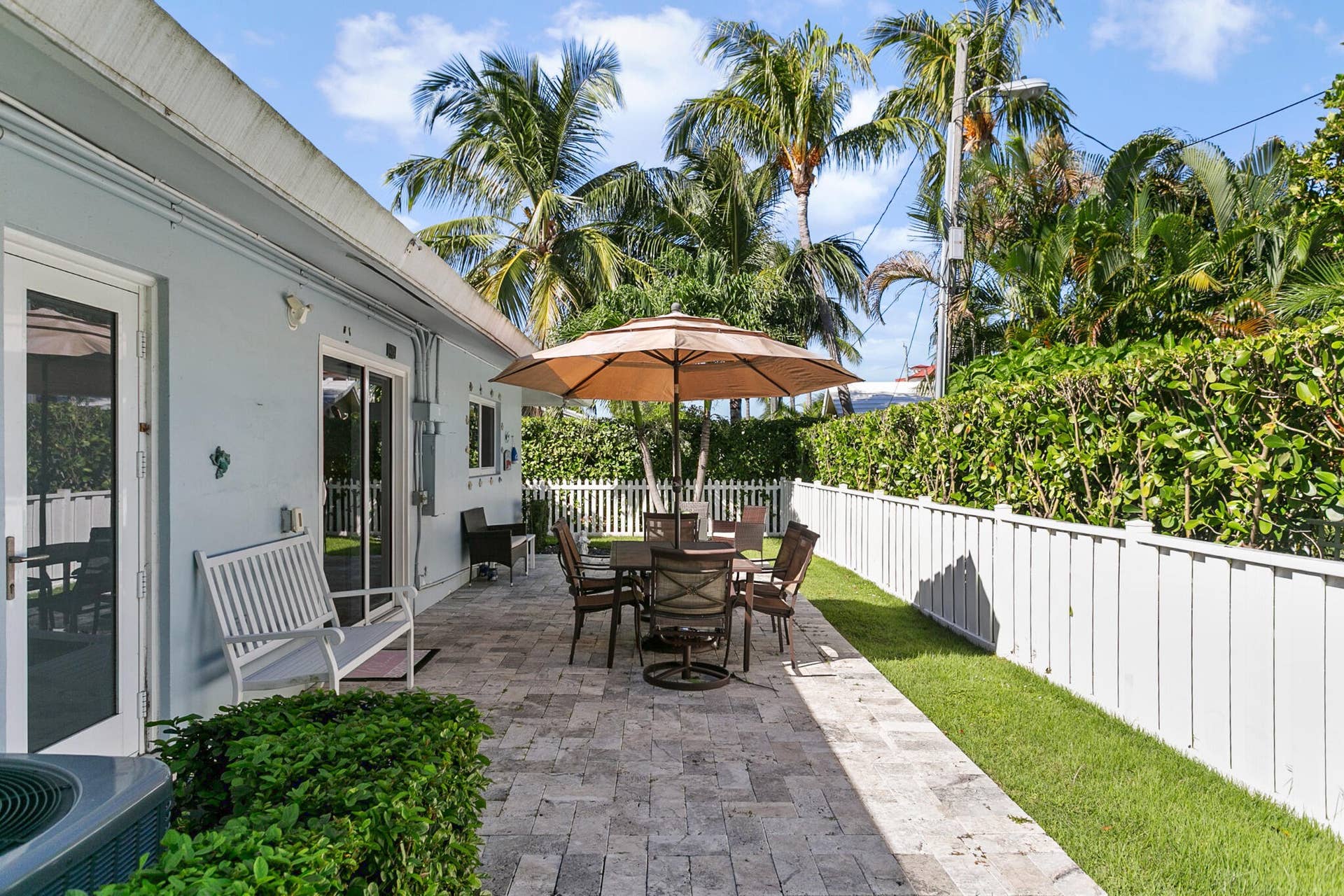 2607 SE 21ST Street, Fort Lauderdale, FL 33316 Private Rear patio perfect for entertaining