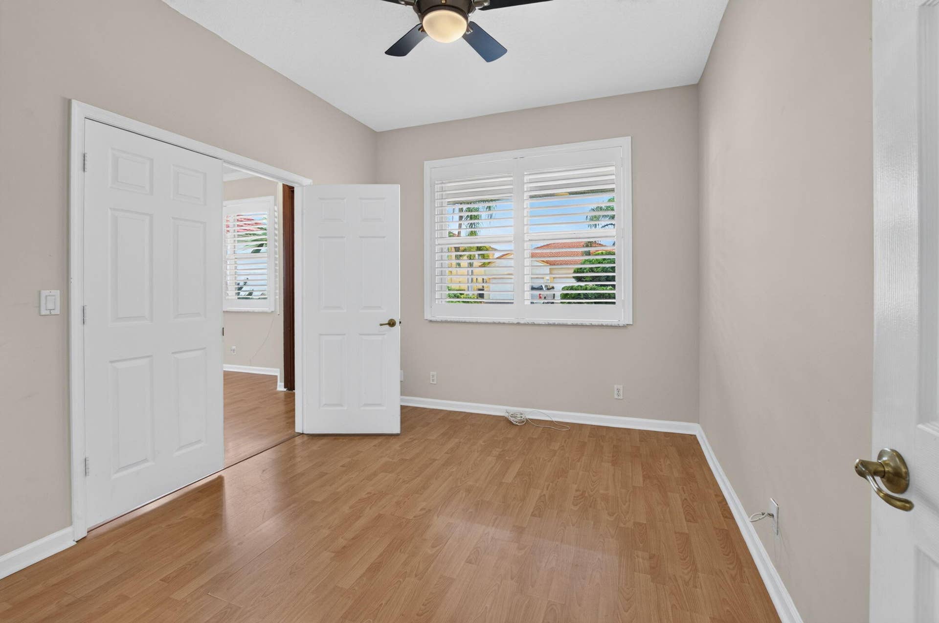 Guest bedroom
