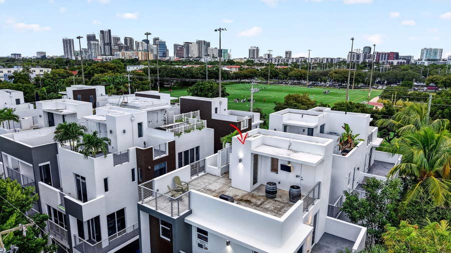 Property photo for 714 NE 14TH Avenue, #103, Fort Lauderdale, FL