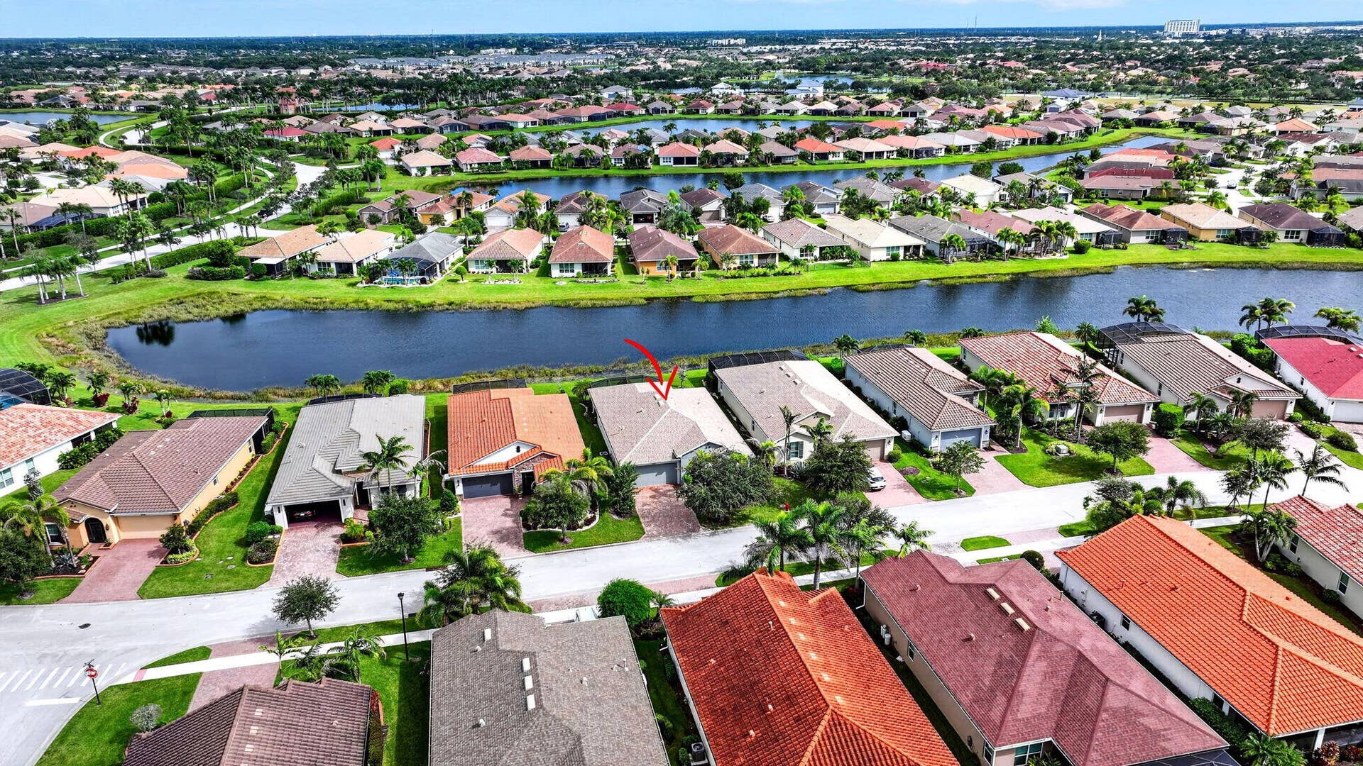 12371 SW Silverwood Avenue, Port St Lucie, FL 34987 78-web-or-mls-DJI_20261002063420_0141_D
