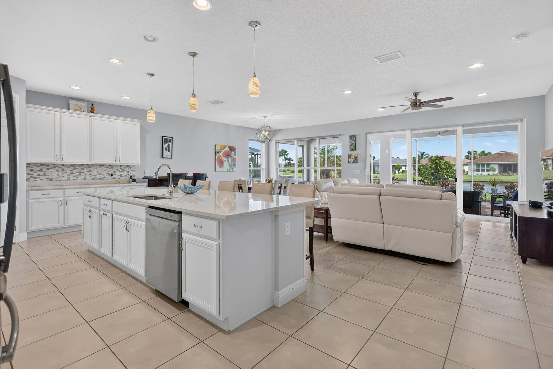 12371 SW Silverwood Avenue, Port St Lucie, FL 34987 14-web-or-mls-5P1A2283