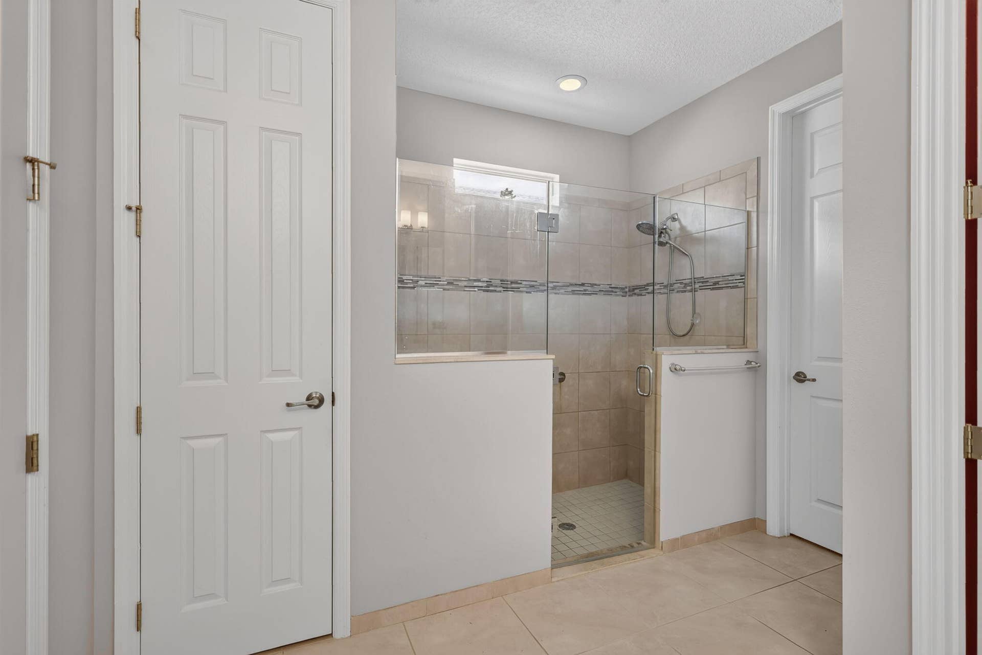 12371 SW Silverwood Avenue, Port St Lucie, FL 34987 37-web-or-mls-5P1A2473