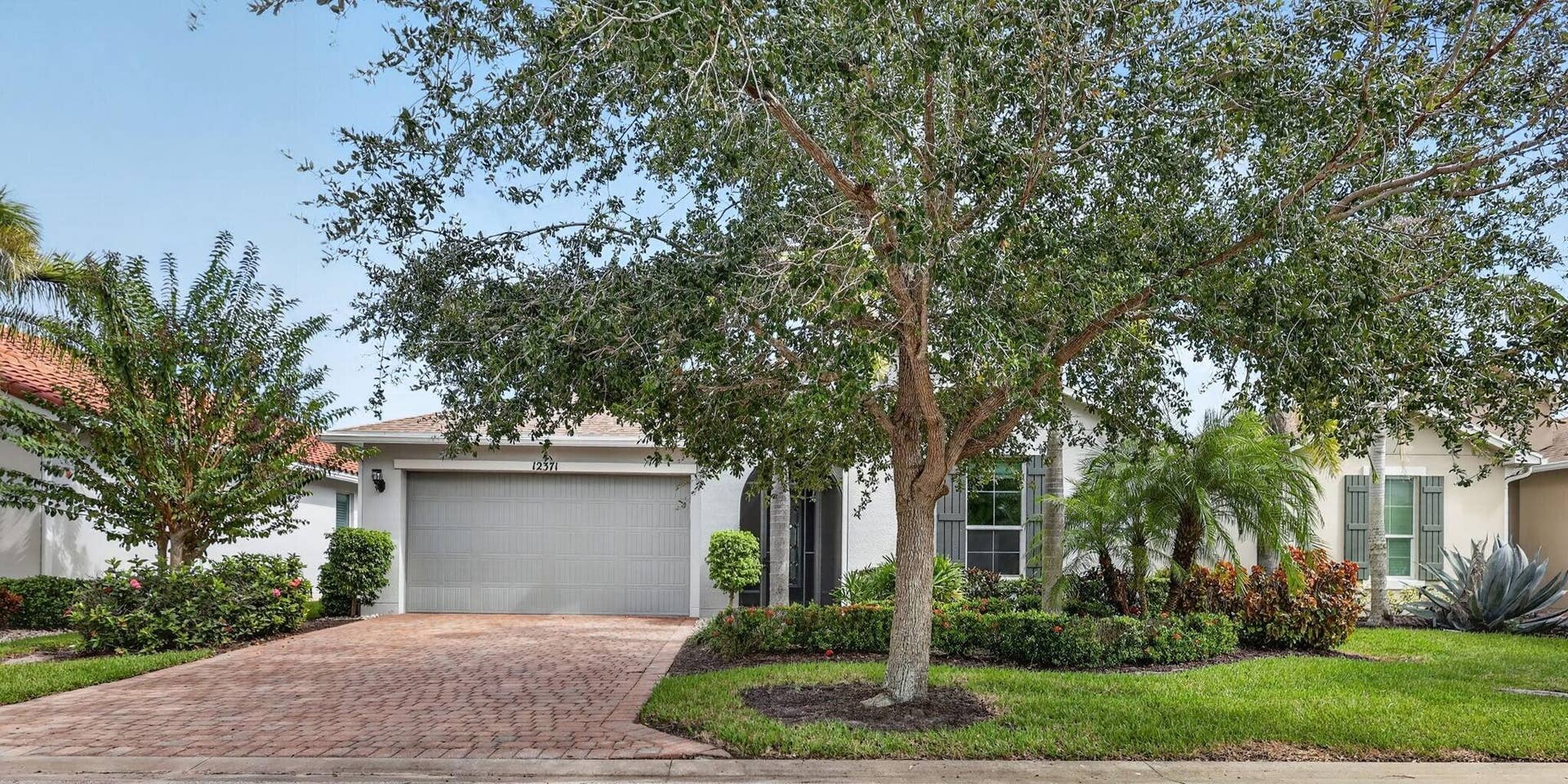 12371 SW Silverwood Avenue, Port St Lucie, FL 34987 1-web-or-mls-5P1A2208