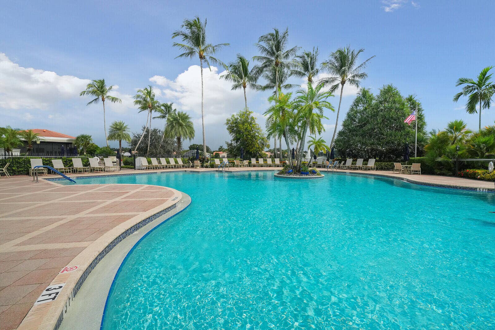 11674 Caracas Boulevard, Boynton Beach, FL 33437 Community Pool