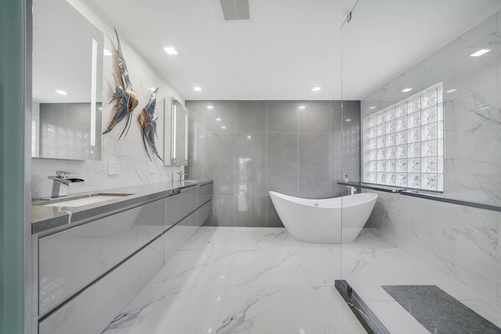 11674 Caracas Boulevard, Boynton Beach, FL 33437 Primary Bathroom
