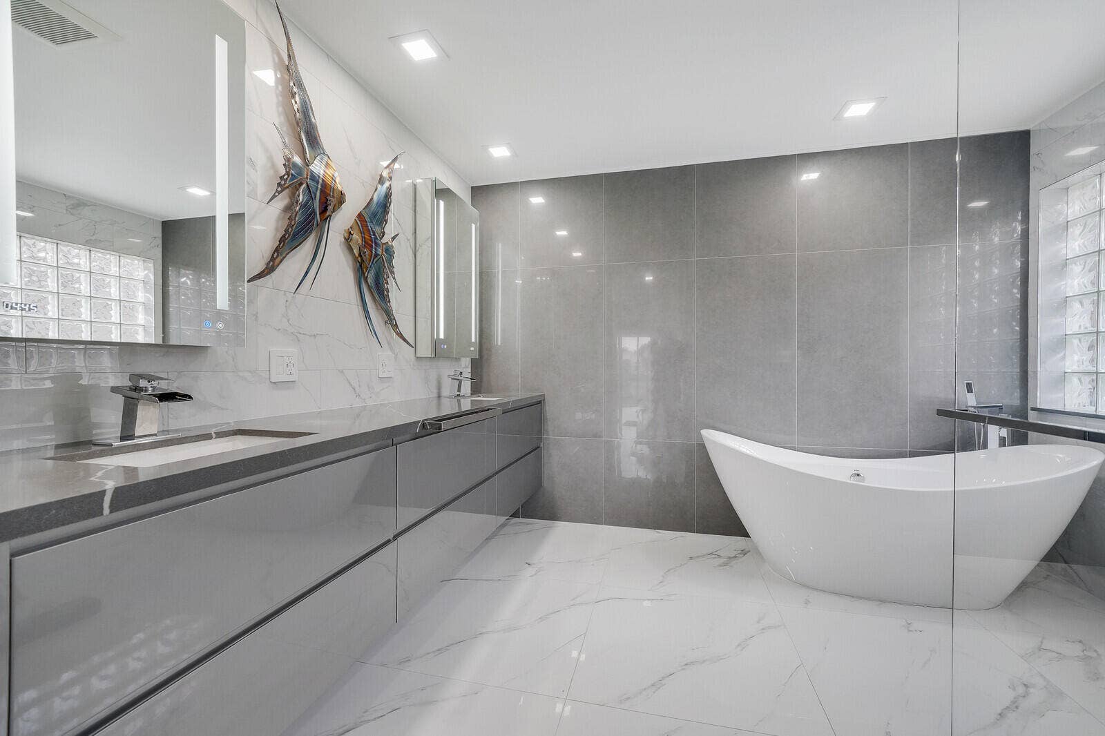 11674 Caracas Boulevard, Boynton Beach, FL 33437 Primary Bathroom