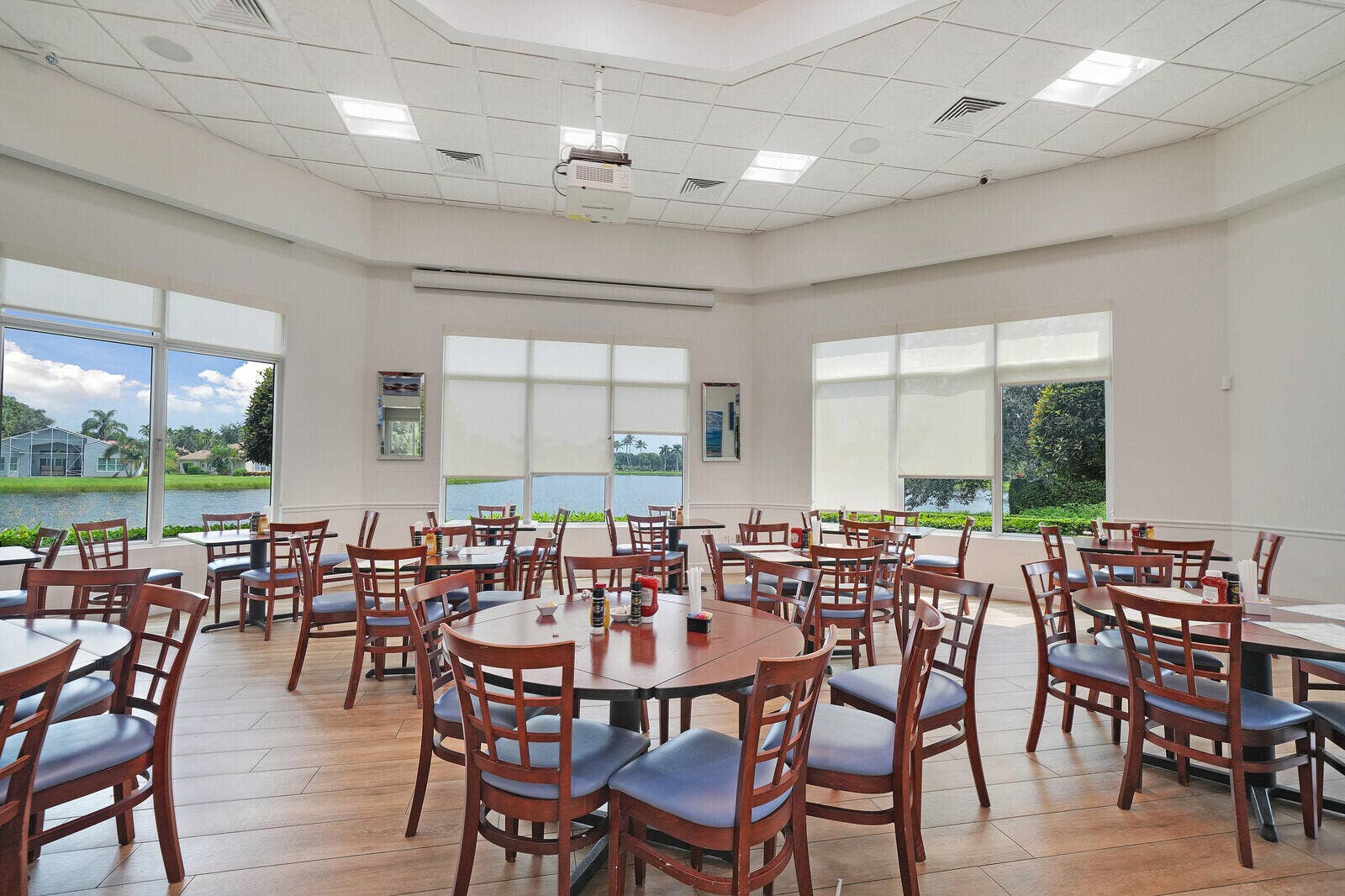 11674 Caracas Boulevard, Boynton Beach, FL 33437 Clubhouse Cafe