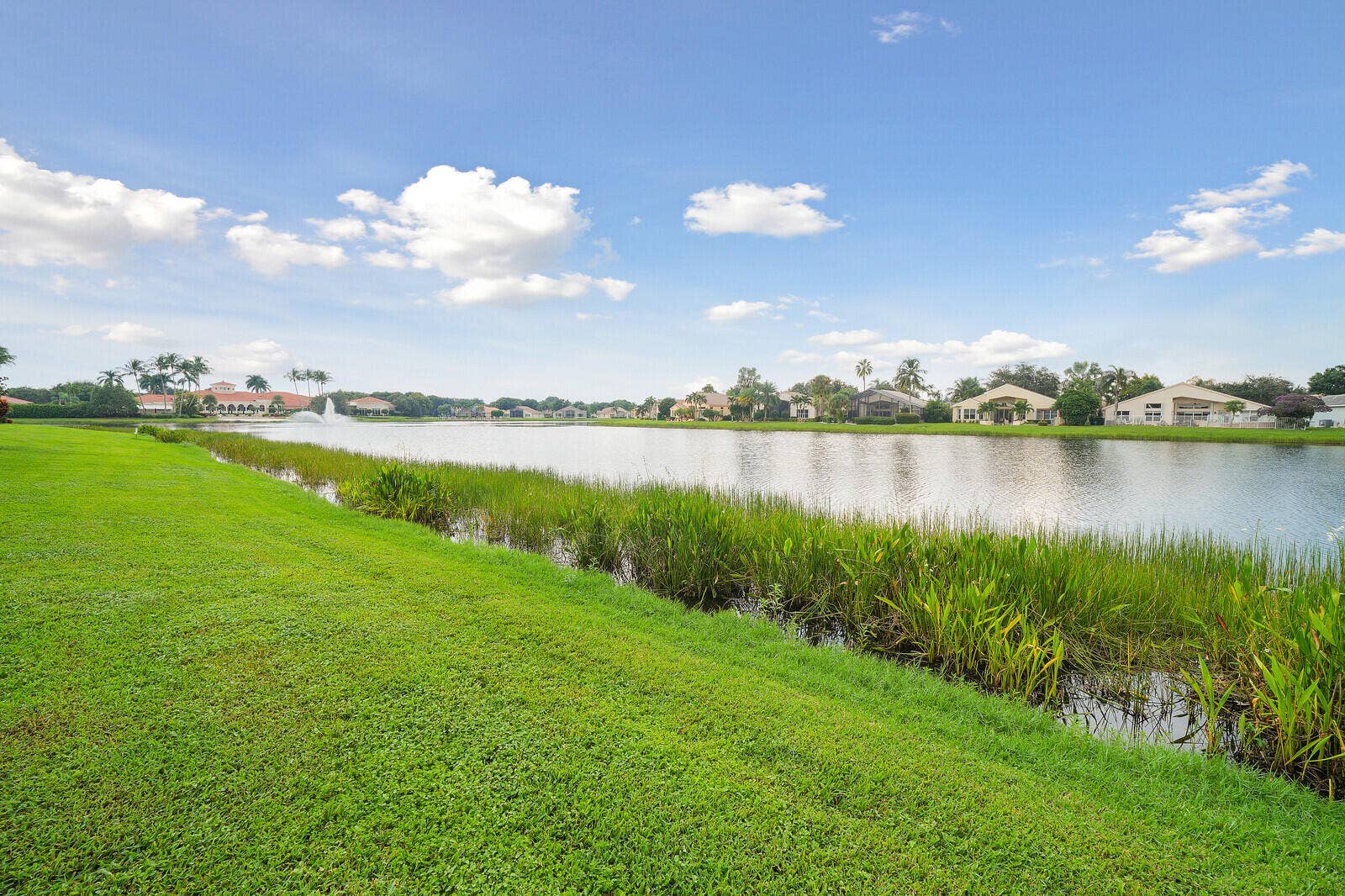 11674 Caracas Boulevard, Boynton Beach, FL 33437 Lake View