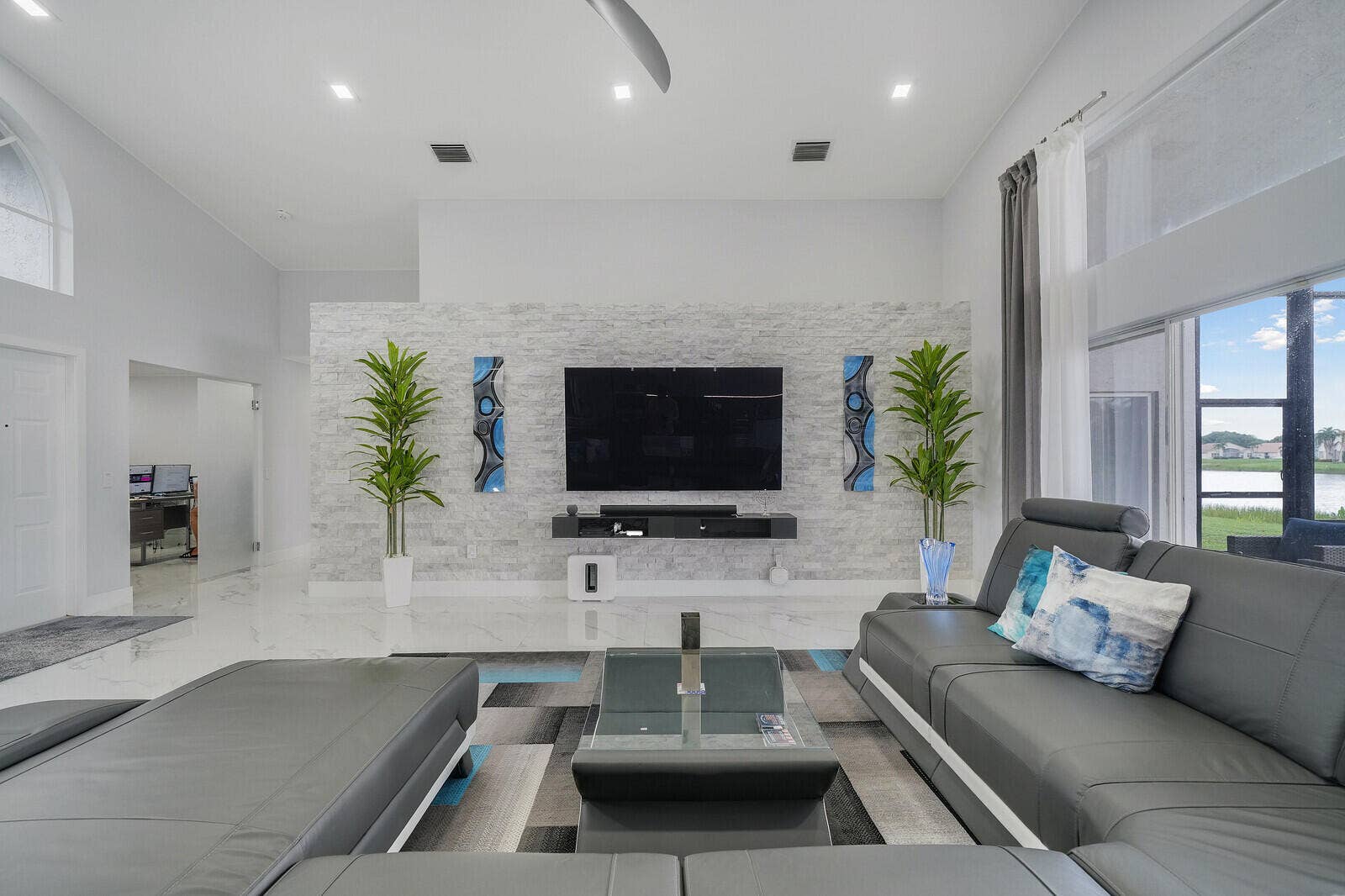 11674 Caracas Boulevard, Boynton Beach, FL 33437 Living Room