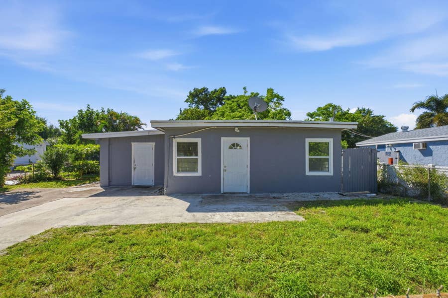Property photo for 1064 HIGHVIEW Road, Lake Worth, FL