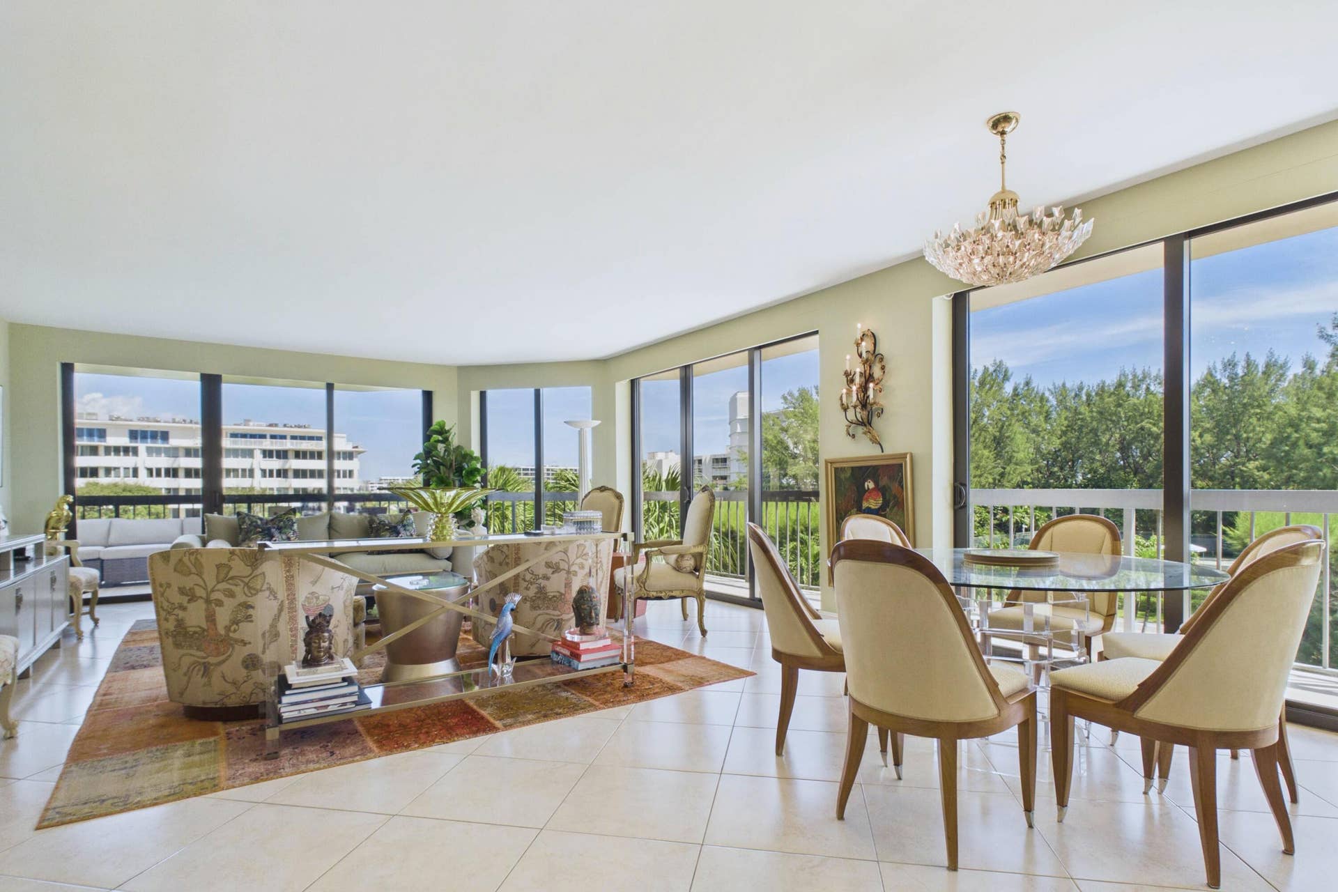 2778 S OCEAN Boulevard, #305S, Palm Beach, FL 33480 Dining Room/Living Room