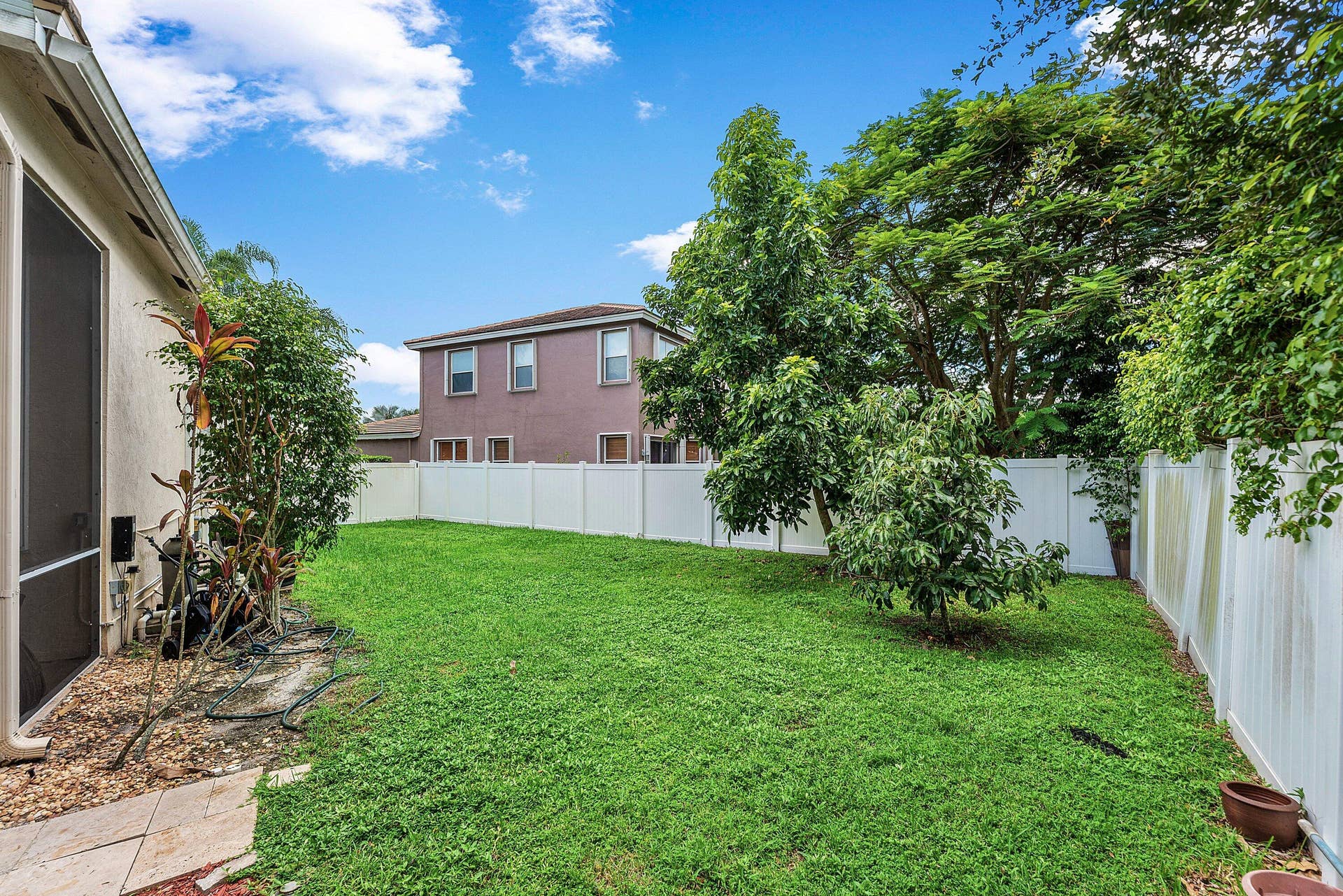 039-6973FinamoreCircle-Greenacres-FL-334