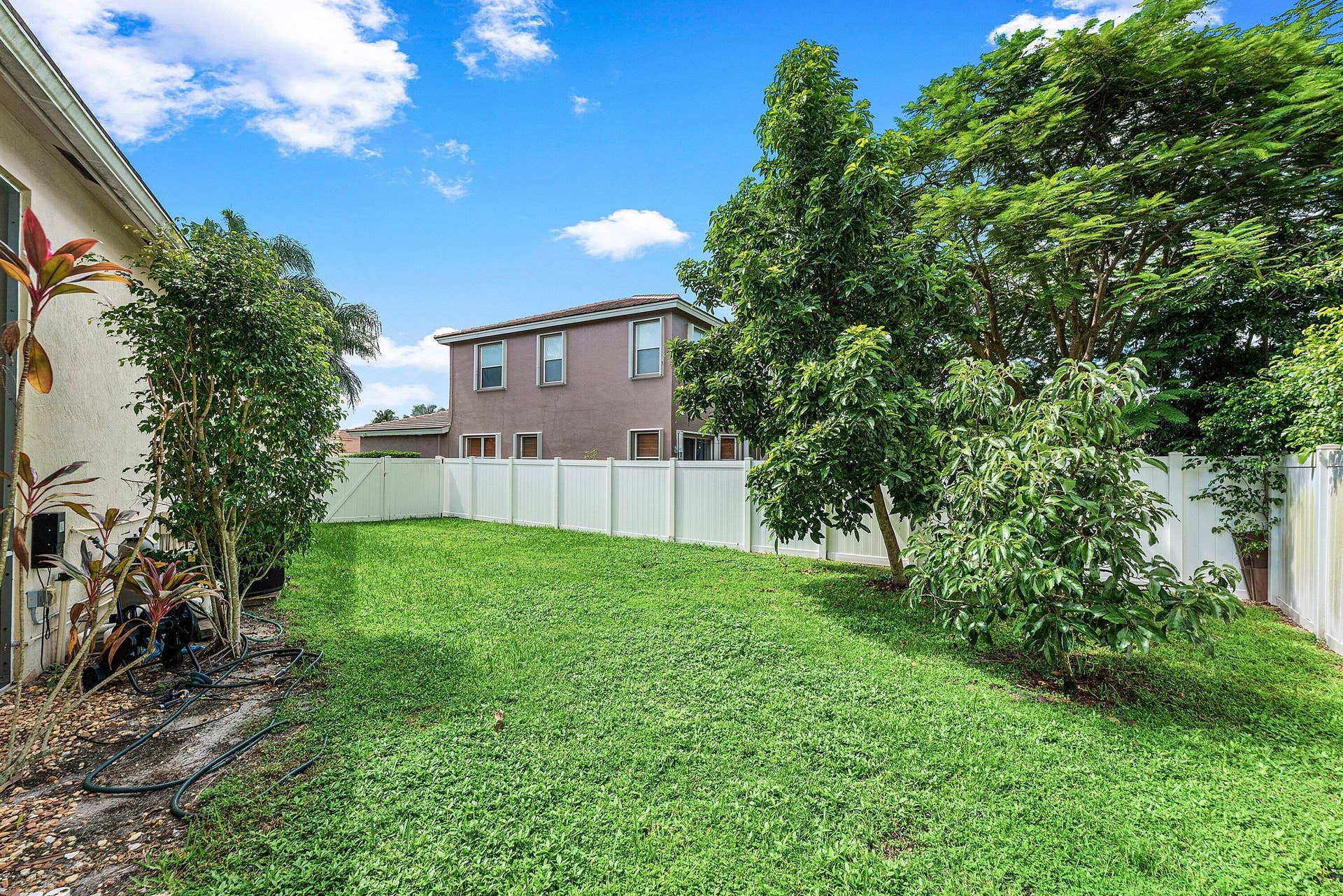 037-6973FinamoreCircle-Greenacres-FL-334
