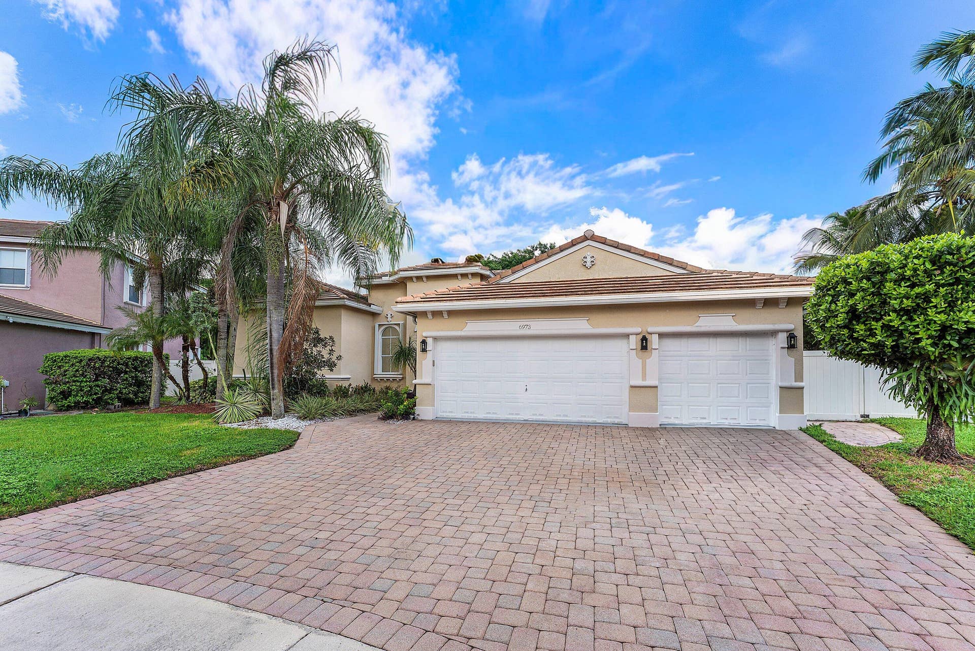 002-6973FinamoreCircle-Greenacres-FL-334