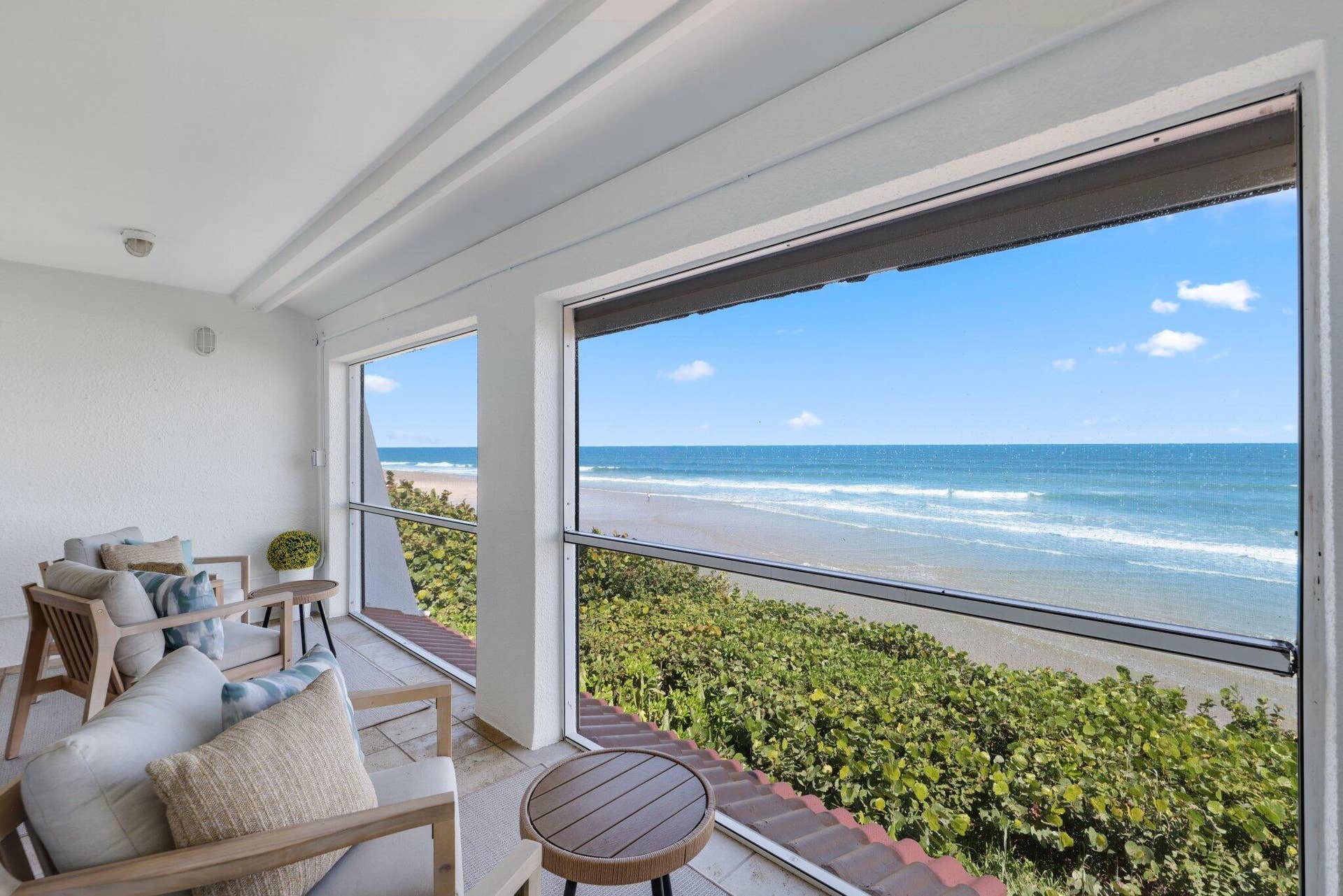 1016 Ocean Drive - 34.jpg-FULL.JPG-SMALL
