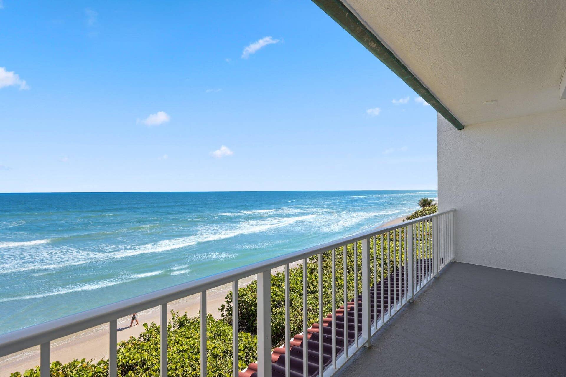 1016 Ocean Drive - 48.jpg-FULL.JPG-SMALL