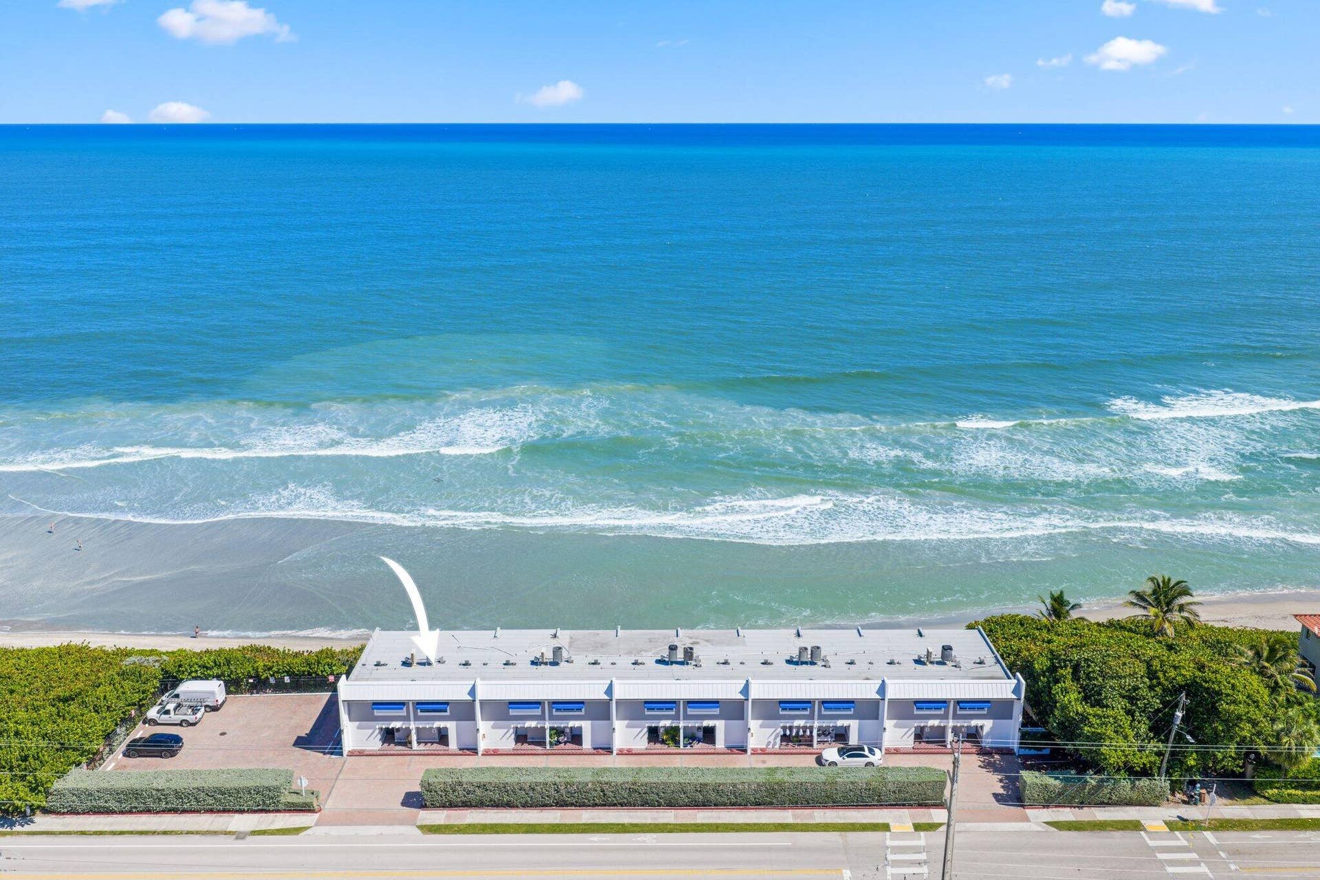 1016 Ocean Drive - 5.jpg-FULL.JPG-SMALL