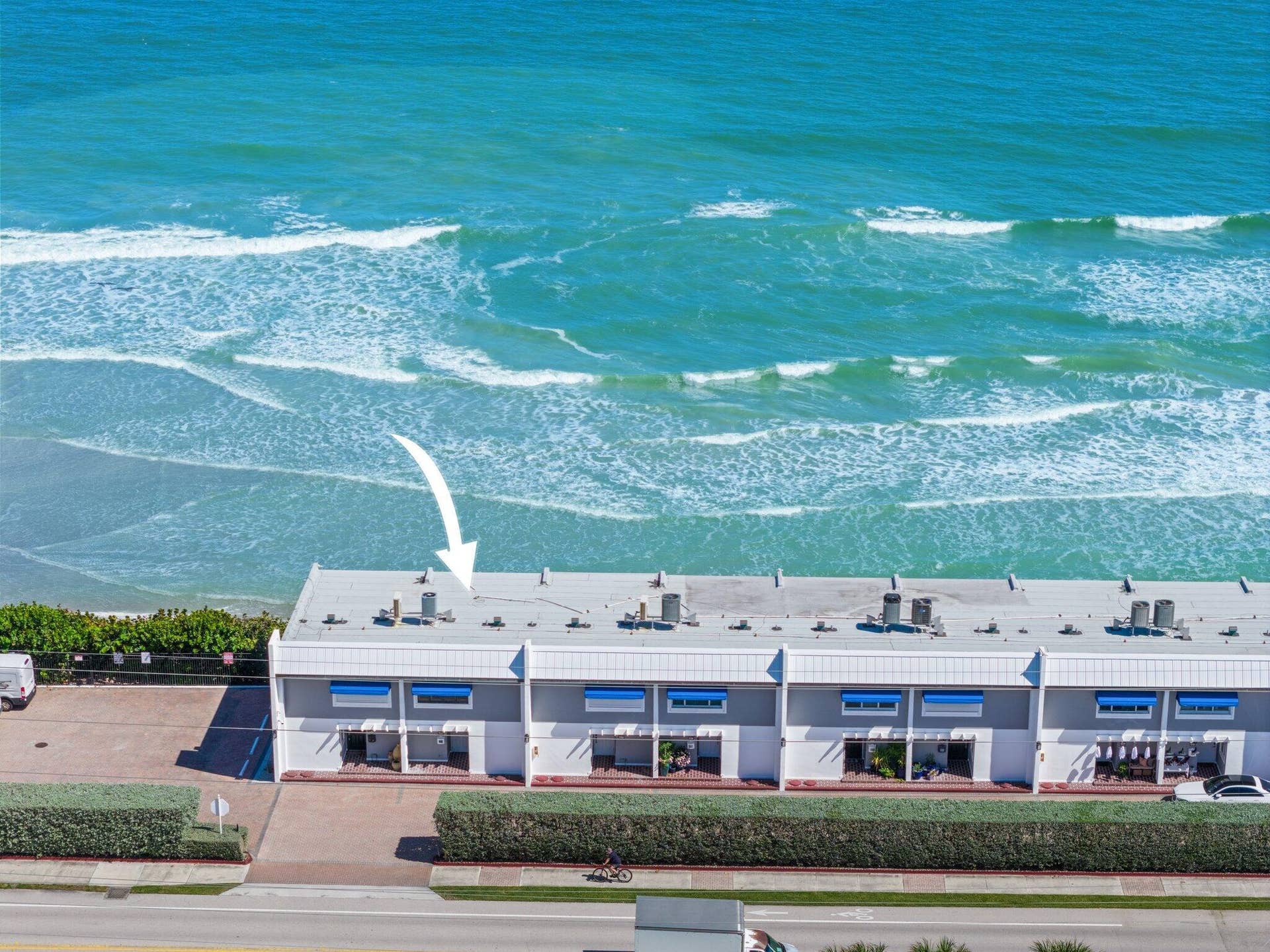 1016 Ocean Drive - 11.jpg-FULL.JPG-SMALL