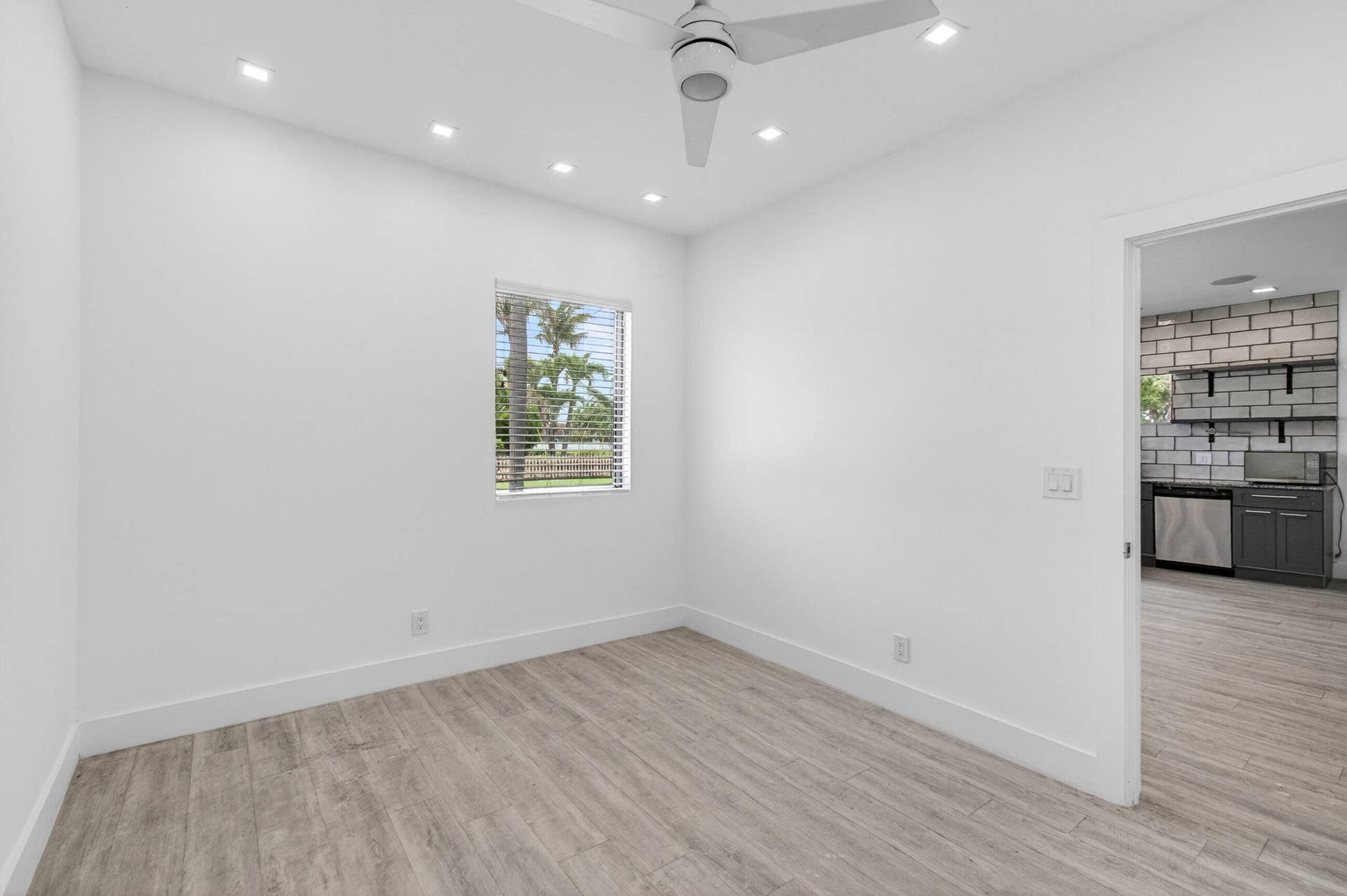 517 NW 1st Street, Delray Beach, FL 33444 DSC_6805