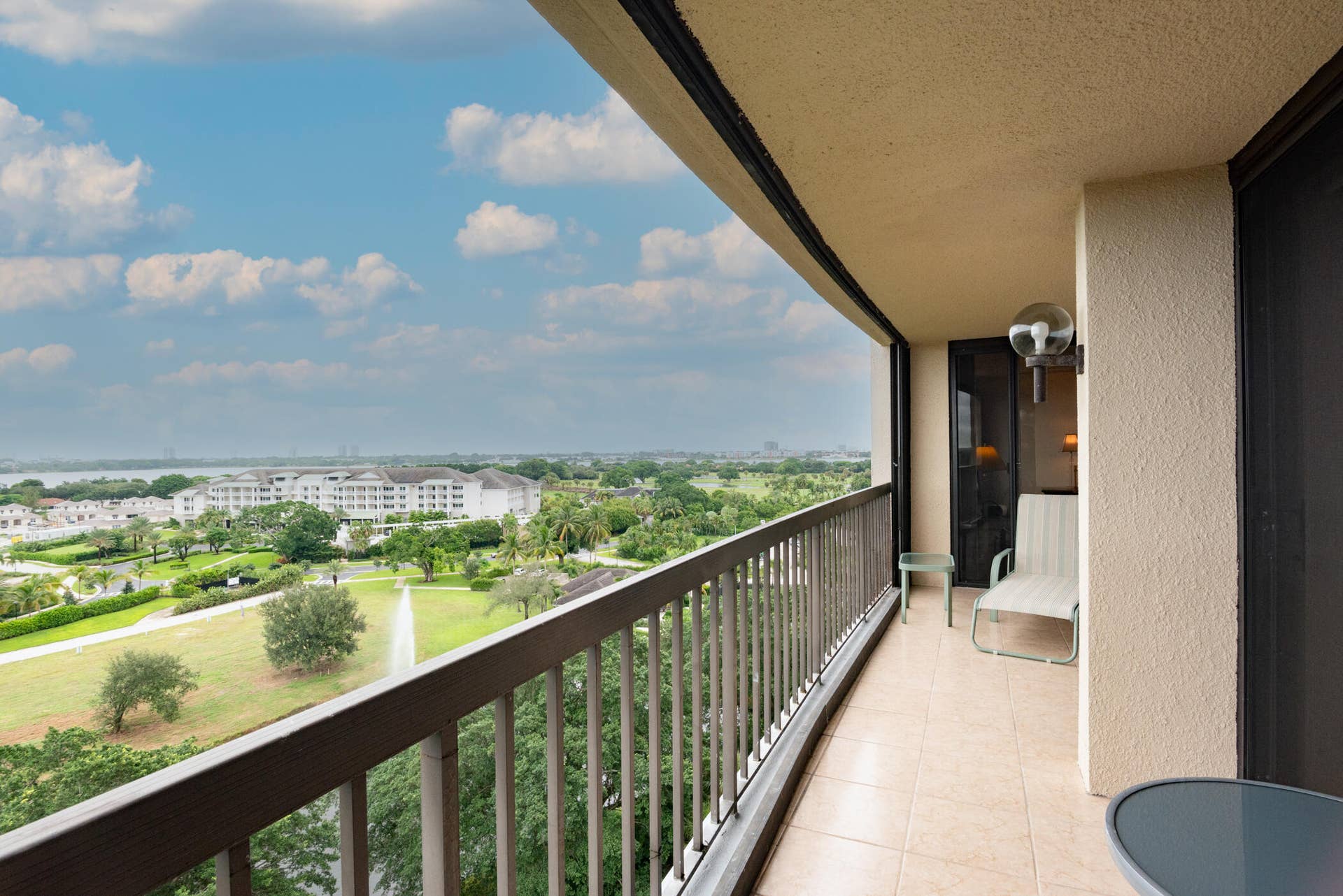 2480 Presidential Way 1103-012 (1)