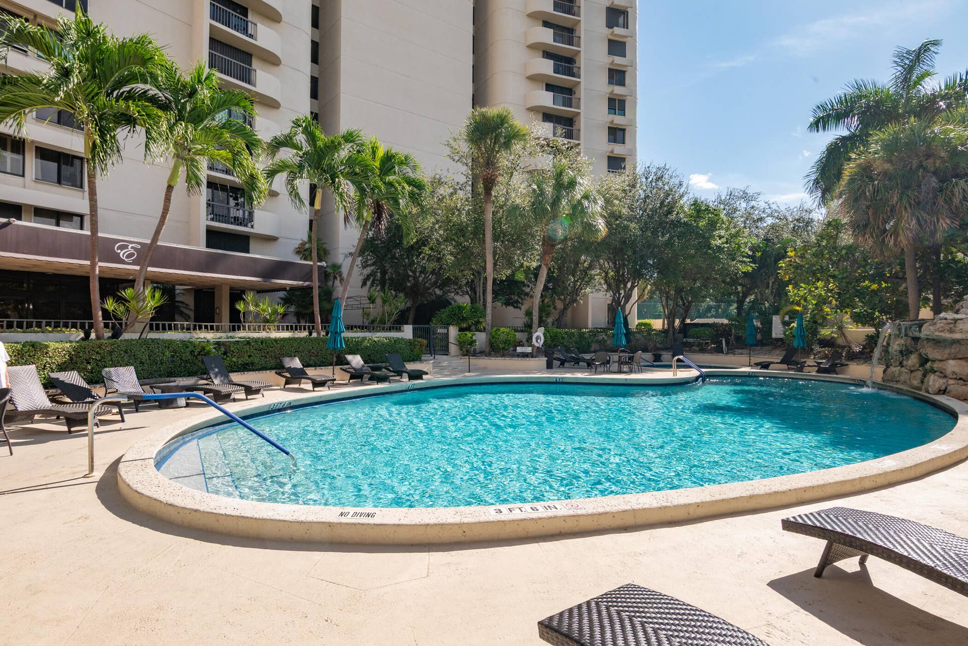 Clark- 2480 Presidential Way 1504-00